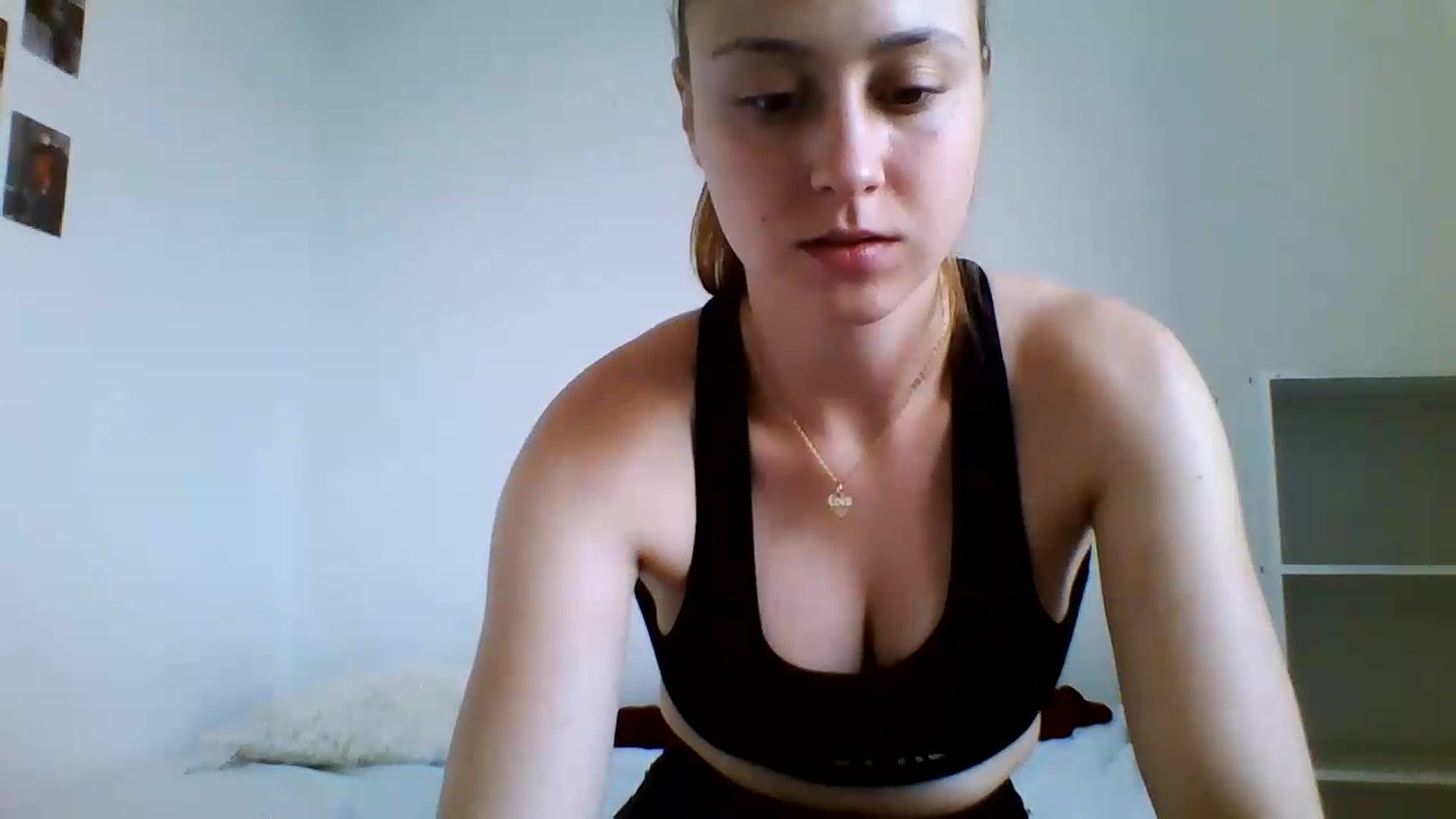 Gallery image thumbnail from RosalieNoir's myfreecams stream on, 07/03/2026, 18:22 image 15 of 20