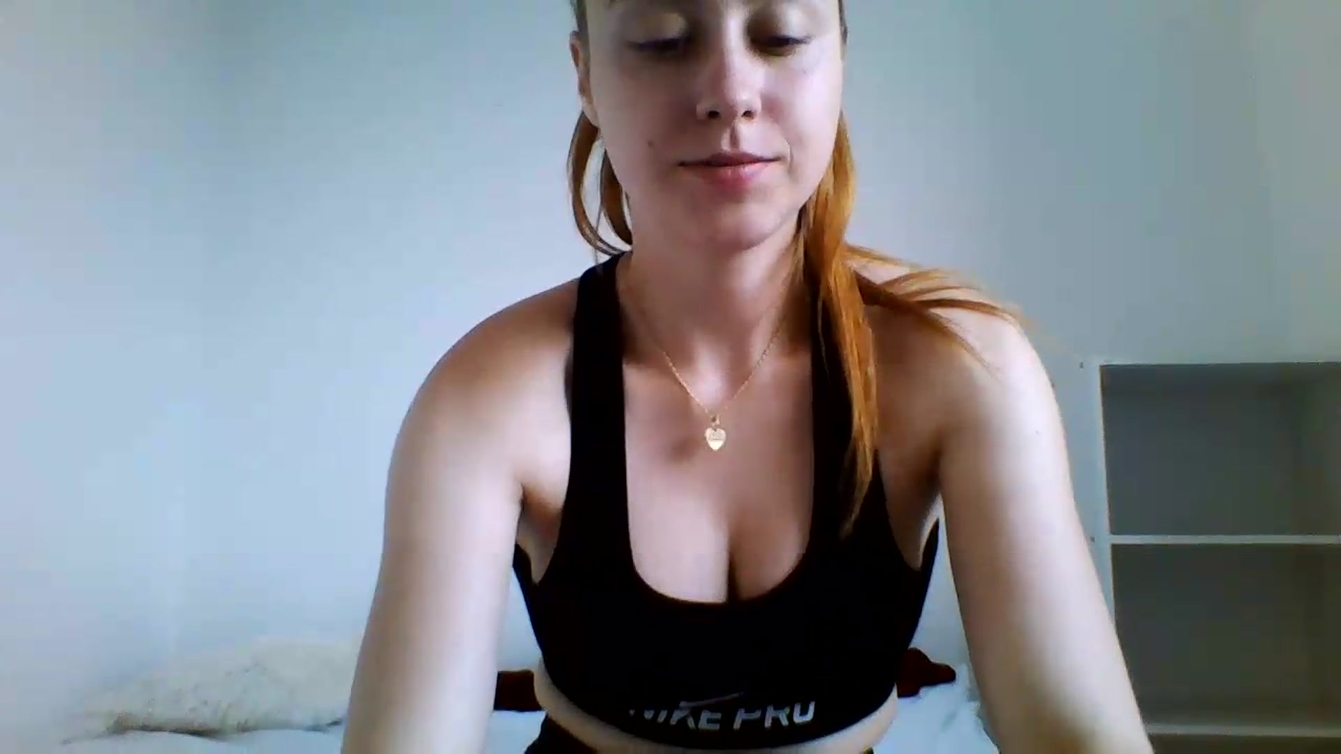 Gallery image thumbnail from RosalieNoir's myfreecams stream on, 07/03/2026, 18:22 image 17 of 20