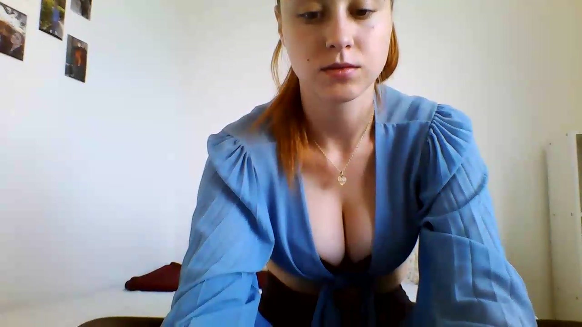 Gallery image thumbnail from RosalieNoir's myfreecams stream on, 07/06/2026, 16:00 image 16 of 20