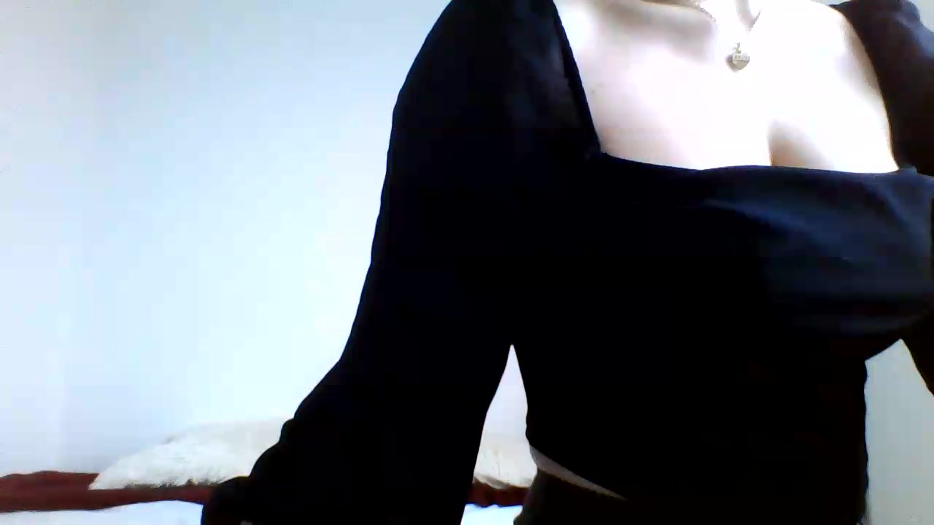 Gallery image thumbnail from RosalieNoir's myfreecams stream on, 07/08/2026, 17:58 image 13 of 20