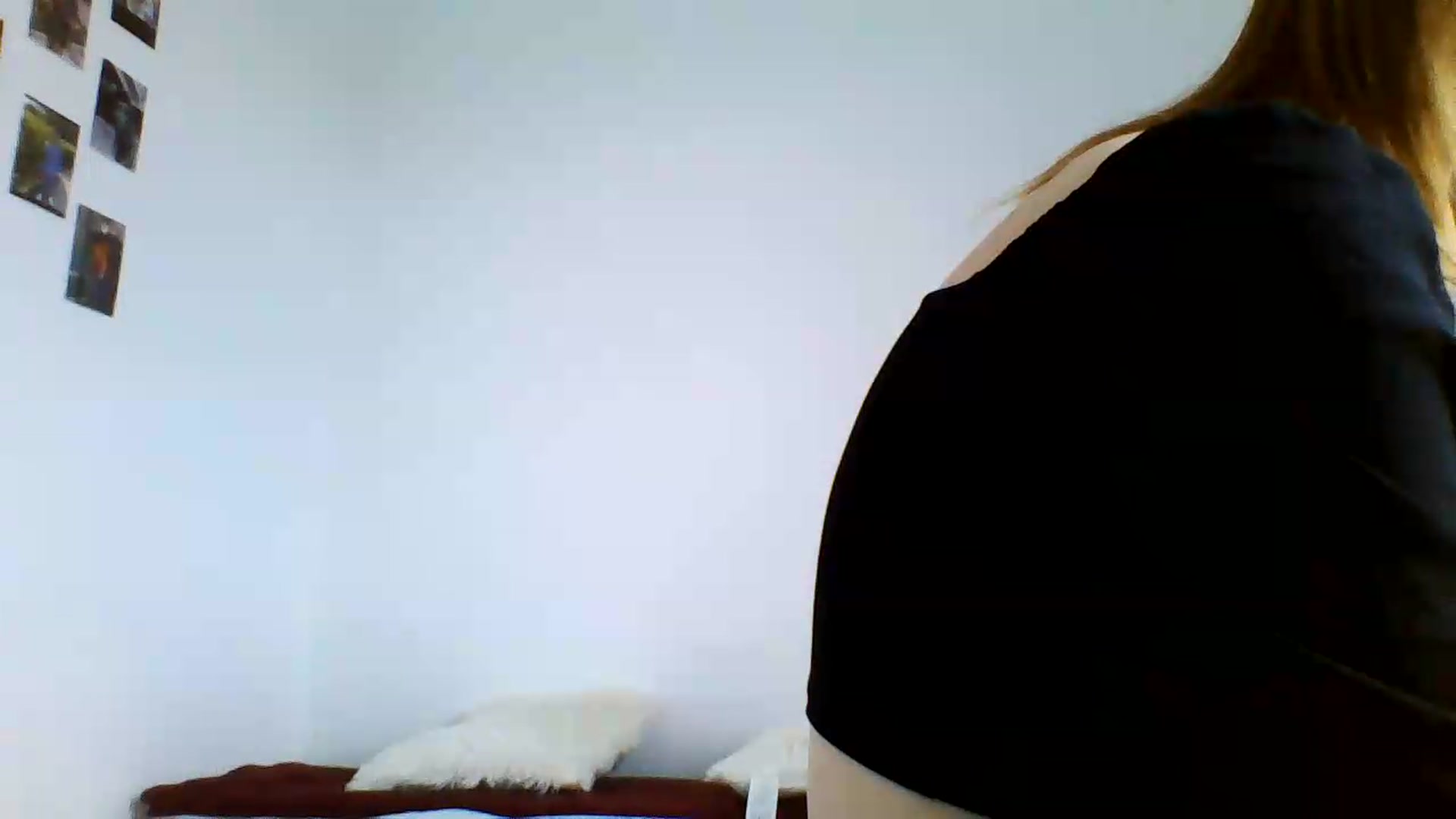 Gallery image thumbnail from RosalieNoir's myfreecams stream on, 07/08/2026, 17:58 image 18 of 20