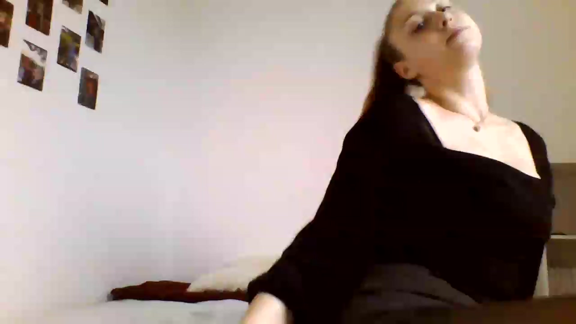 Gallery image thumbnail from RosalieNoir's myfreecams stream on, 07/08/2026, 19:35 image 16 of 20