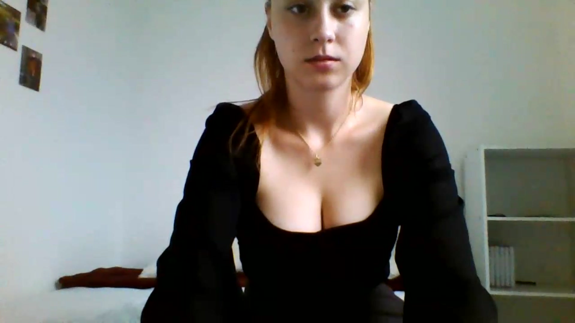 Gallery image thumbnail from RosalieNoir's myfreecams stream on, 07/08/2026, 19:35 image 8 of 20
