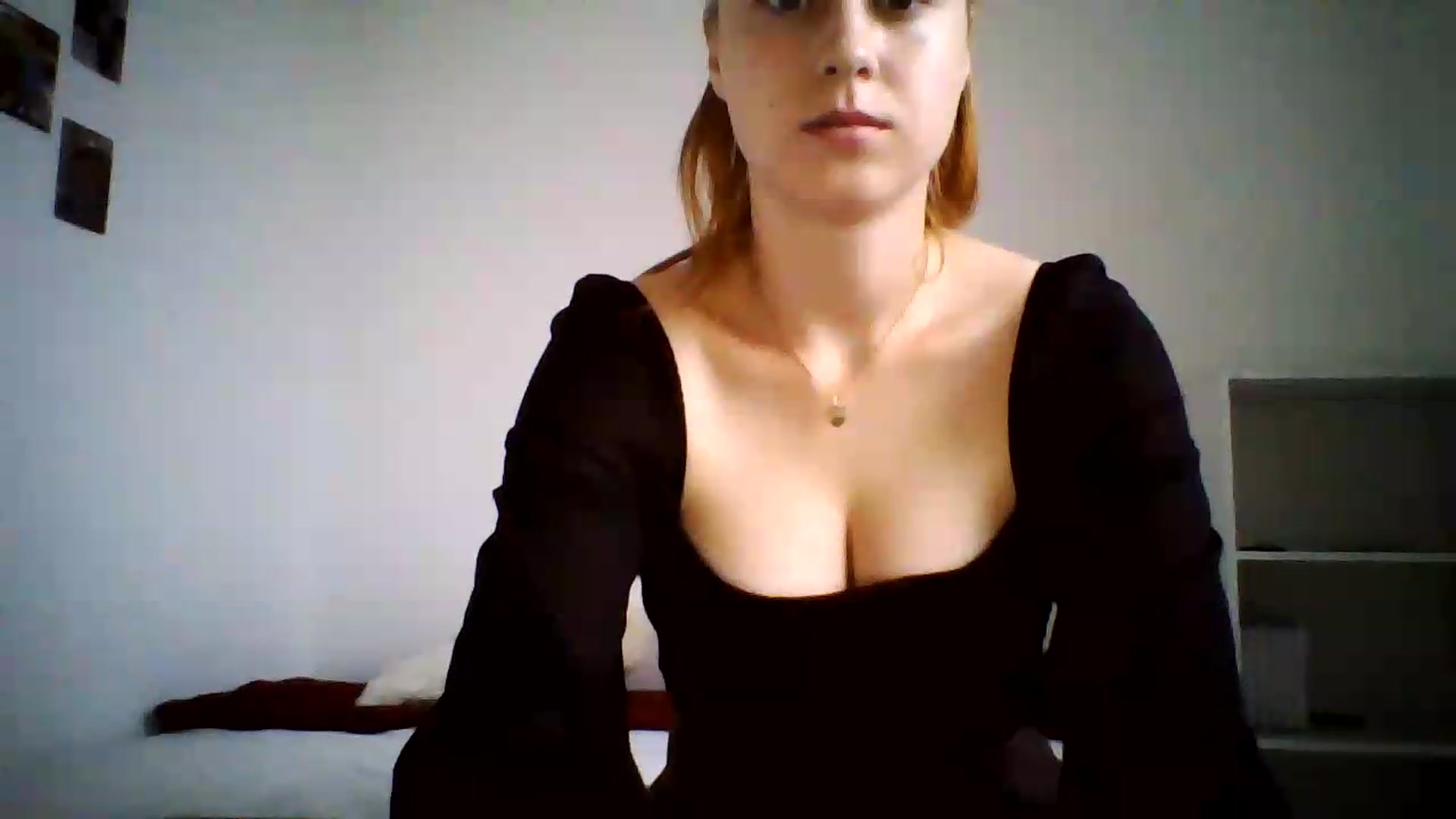 Gallery image thumbnail from RosalieNoir's myfreecams stream on, 07/08/2026, 19:35 image 19 of 20