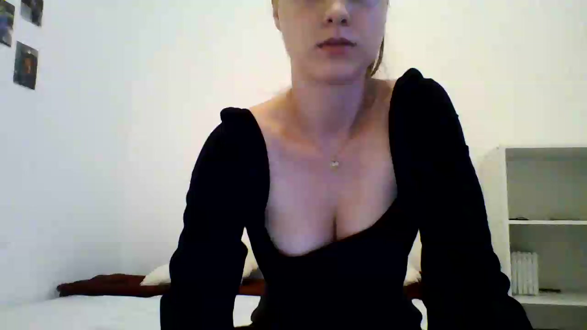 Gallery image thumbnail from RosalieNoir's myfreecams stream on, 07/08/2026, 20:13 image 11 of 20