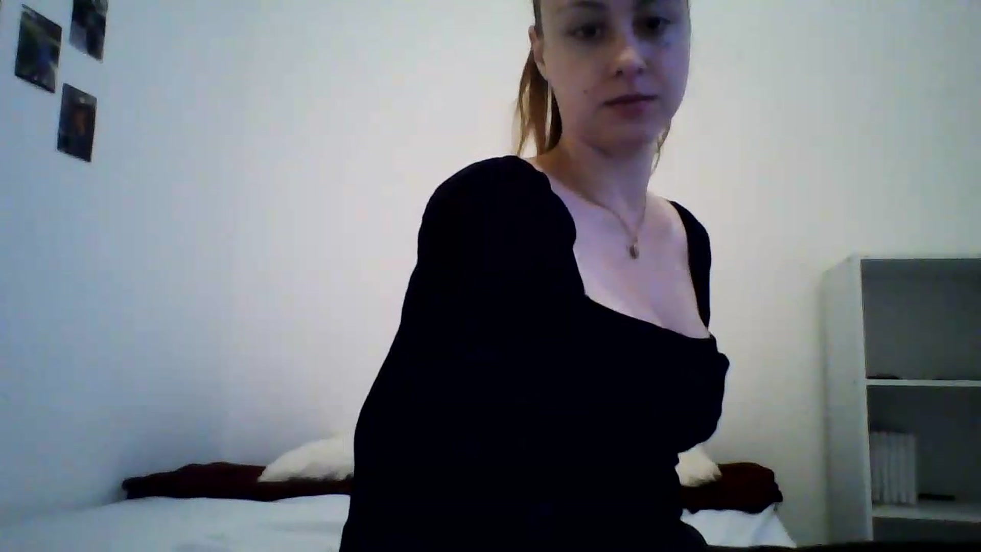 Gallery image thumbnail from RosalieNoir's myfreecams stream on, 07/08/2026, 20:13 image 4 of 20
