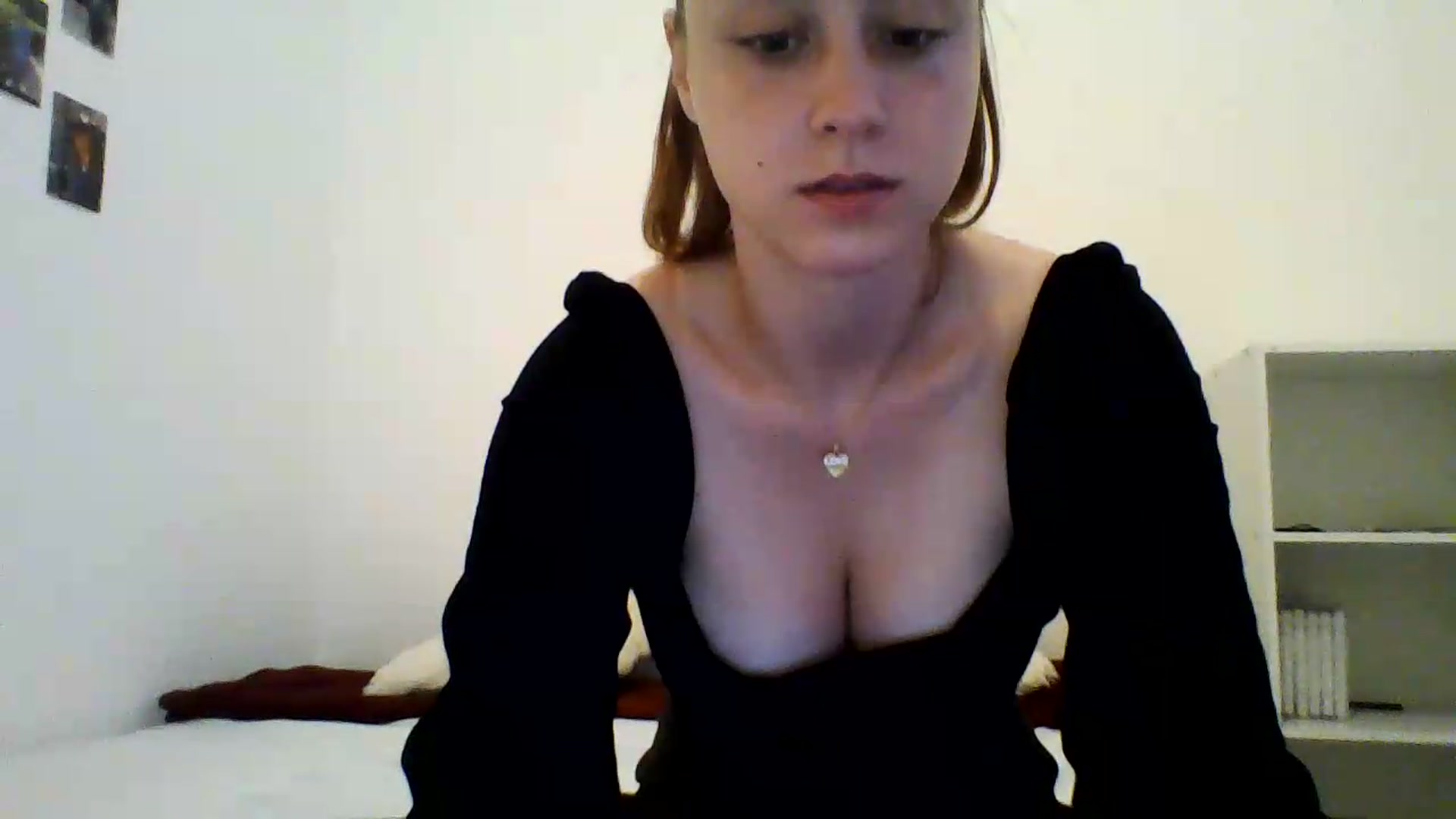 Gallery image thumbnail from RosalieNoir's myfreecams stream on, 07/08/2026, 20:13 image 16 of 20