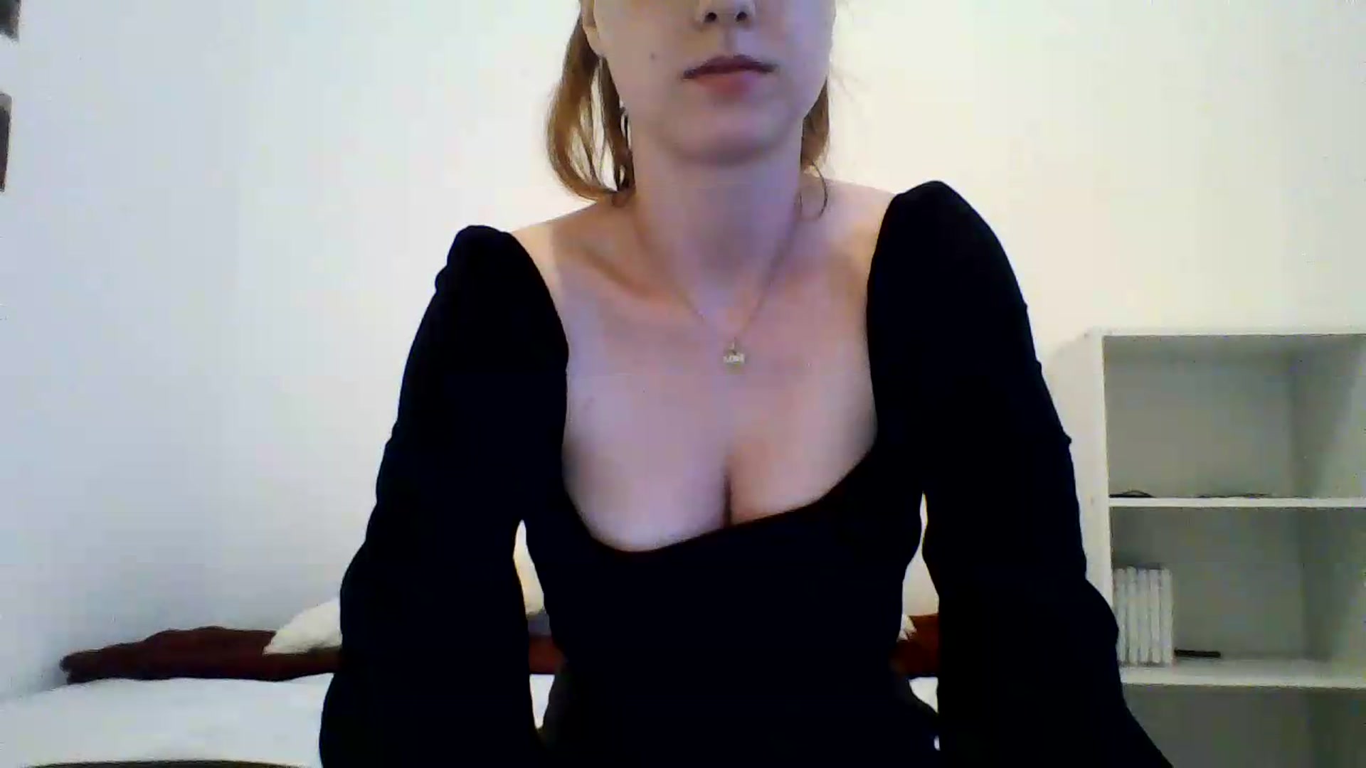 Gallery image thumbnail from RosalieNoir's myfreecams stream on, 07/08/2026, 20:13 image 7 of 20