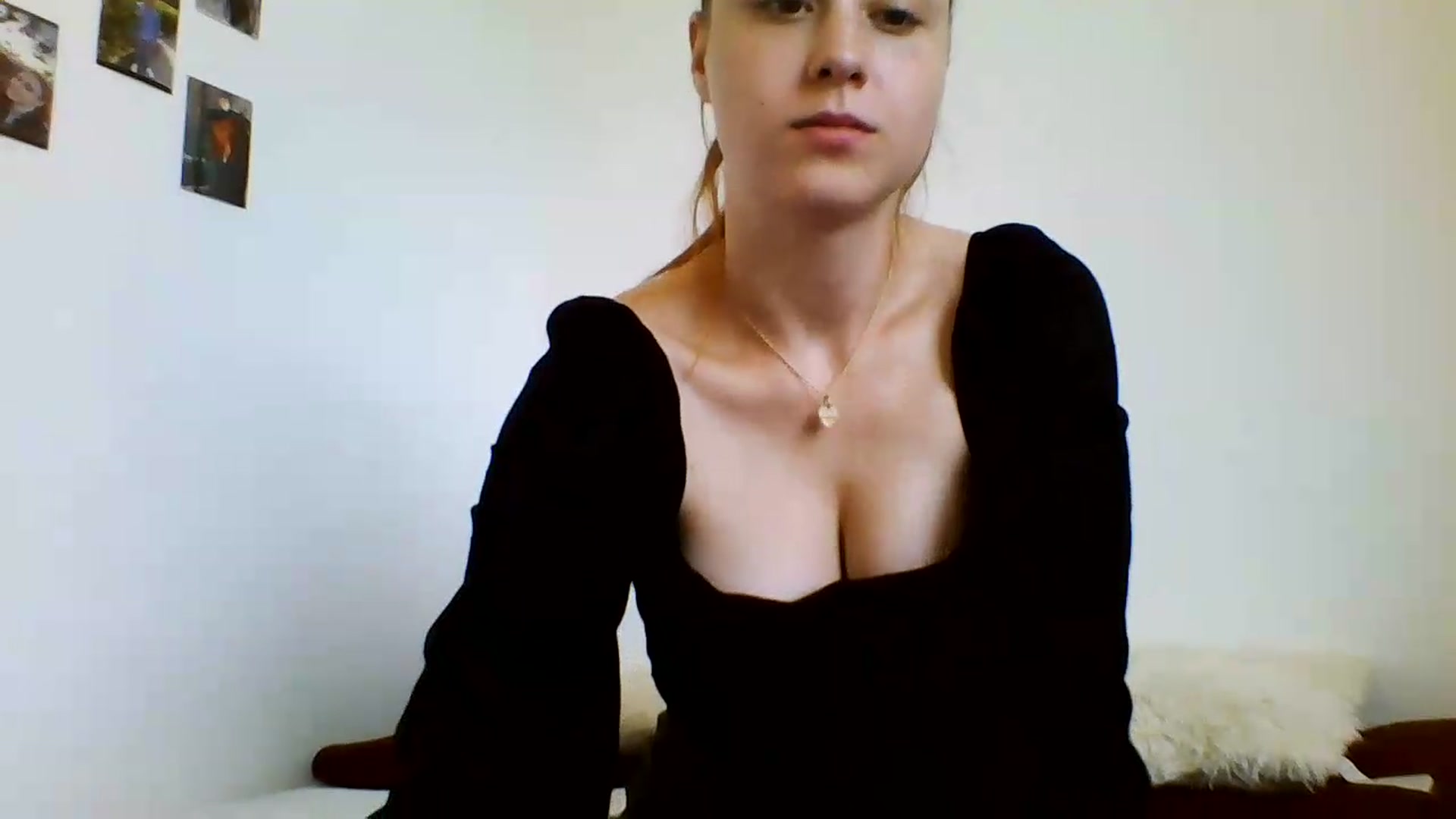 Gallery image thumbnail from RosalieNoir's myfreecams stream on, 07/09/2026, 16:04 image 7 of 20