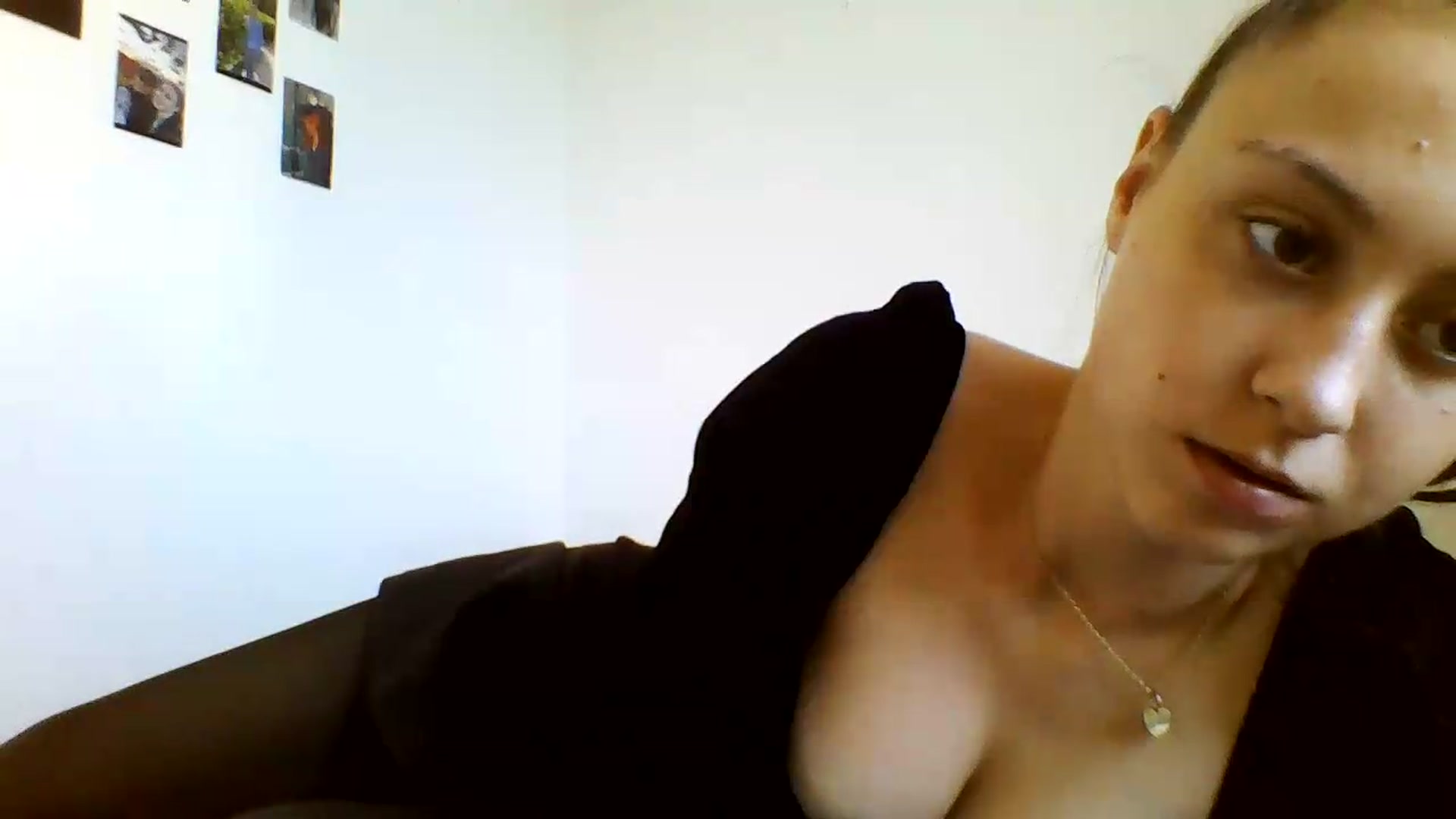 Gallery image thumbnail from RosalieNoir's myfreecams stream on, 07/09/2026, 17:43 image 9 of 20
