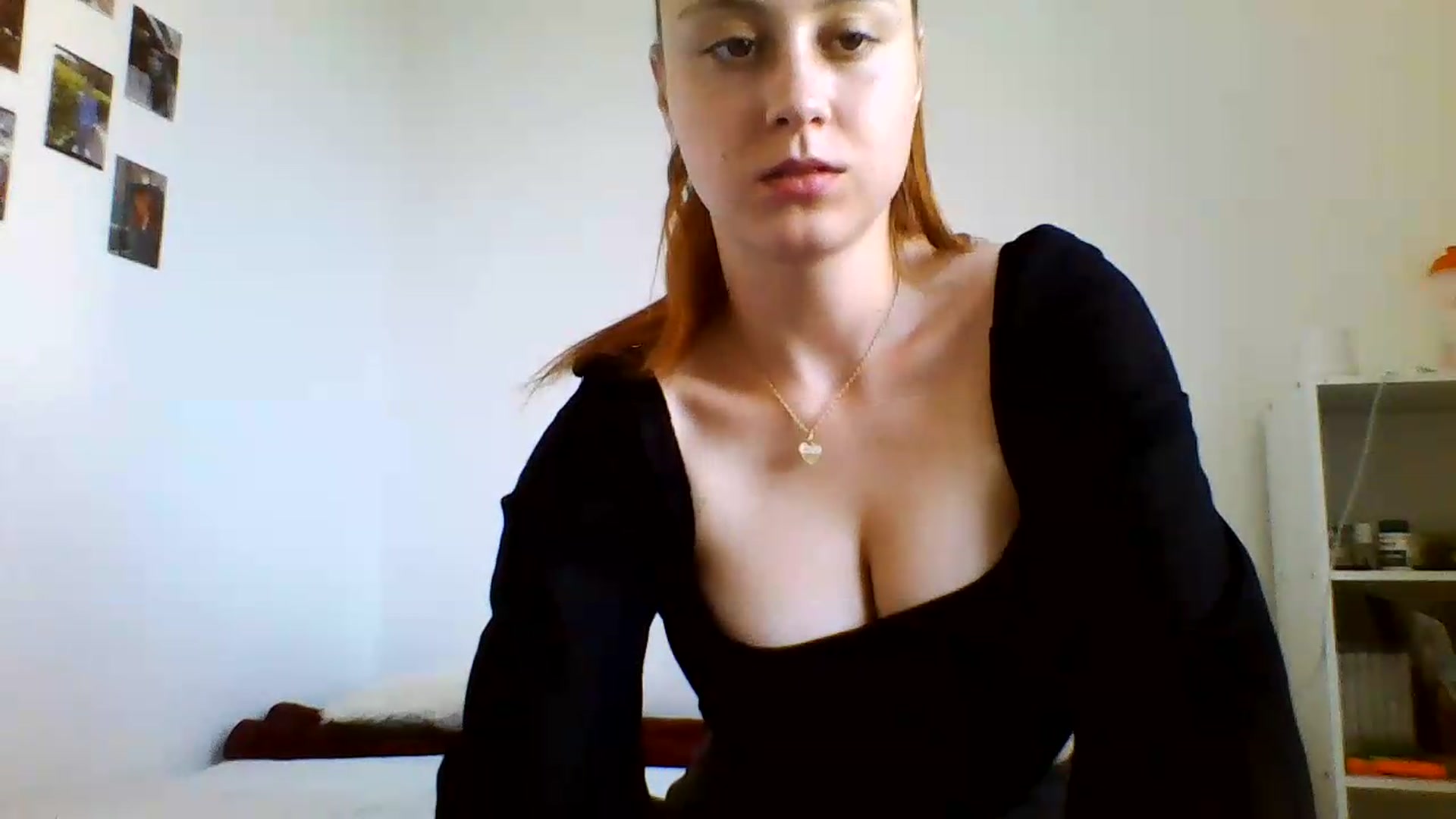 Gallery image thumbnail from RosalieNoir's myfreecams stream on, 07/09/2026, 17:43 image 18 of 20