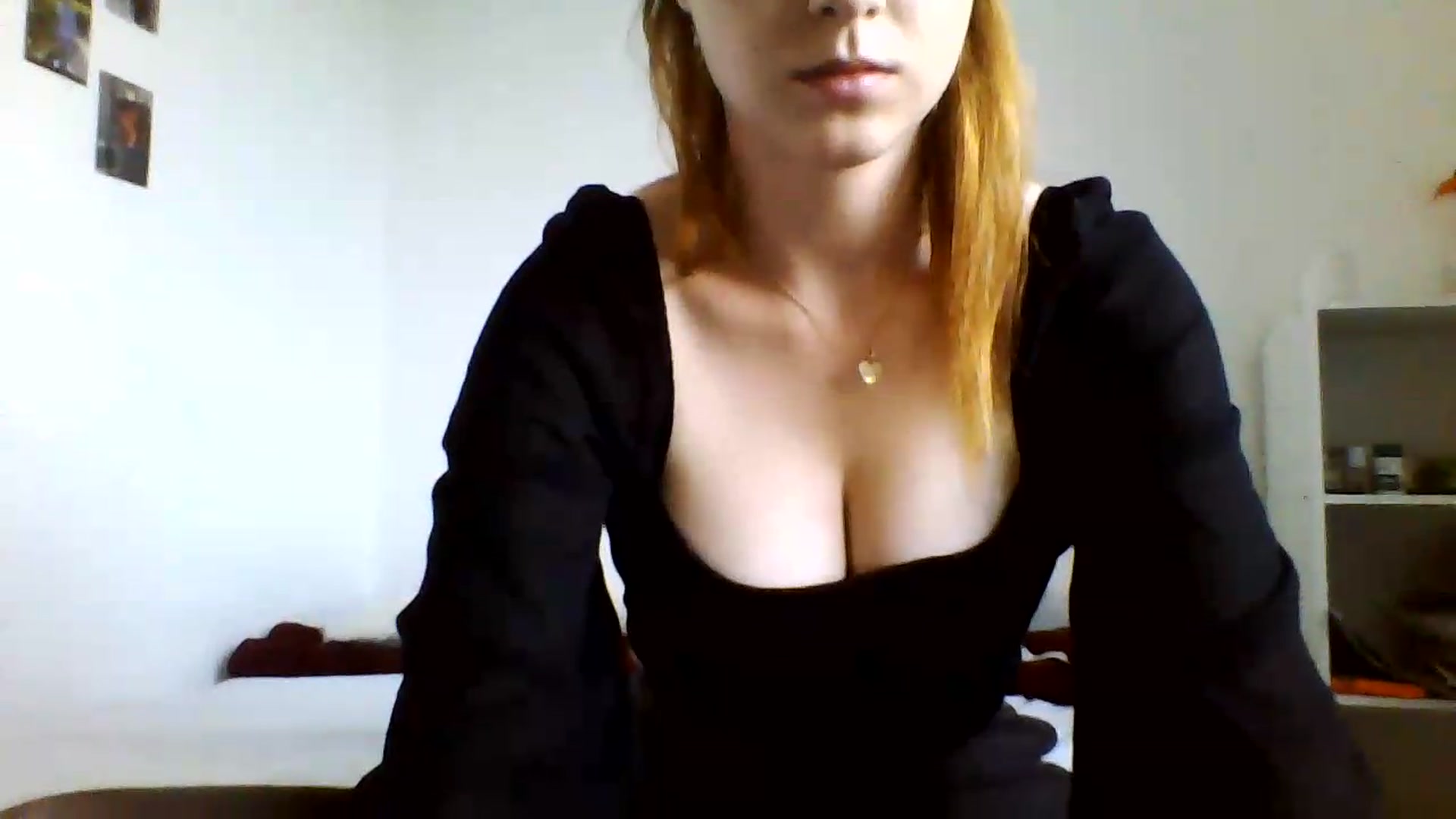 Gallery image thumbnail from RosalieNoir's myfreecams stream on, 07/09/2026, 19:22 image 8 of 20