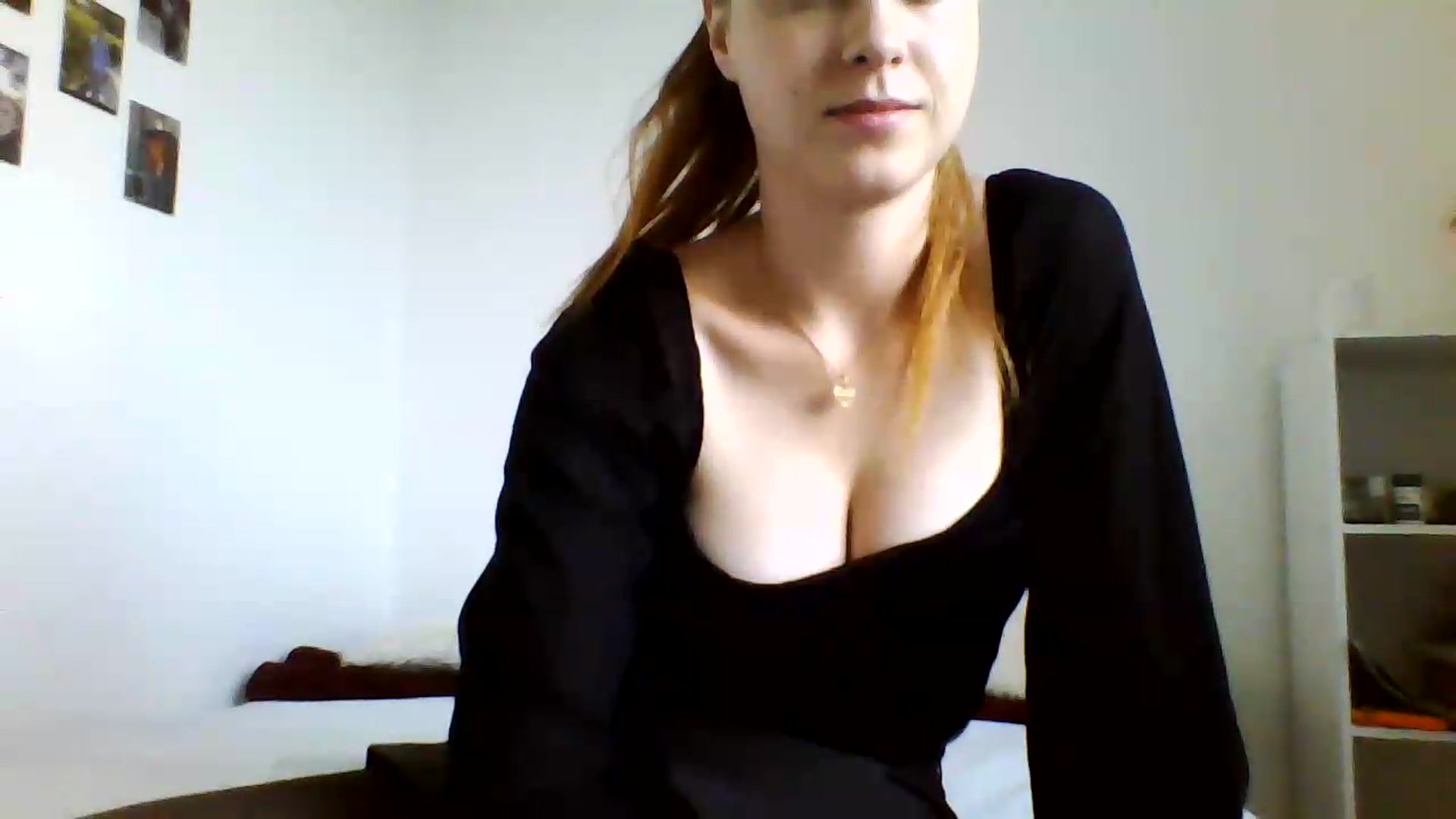Gallery image thumbnail from RosalieNoir's myfreecams stream on, 07/09/2026, 19:22 image 10 of 20