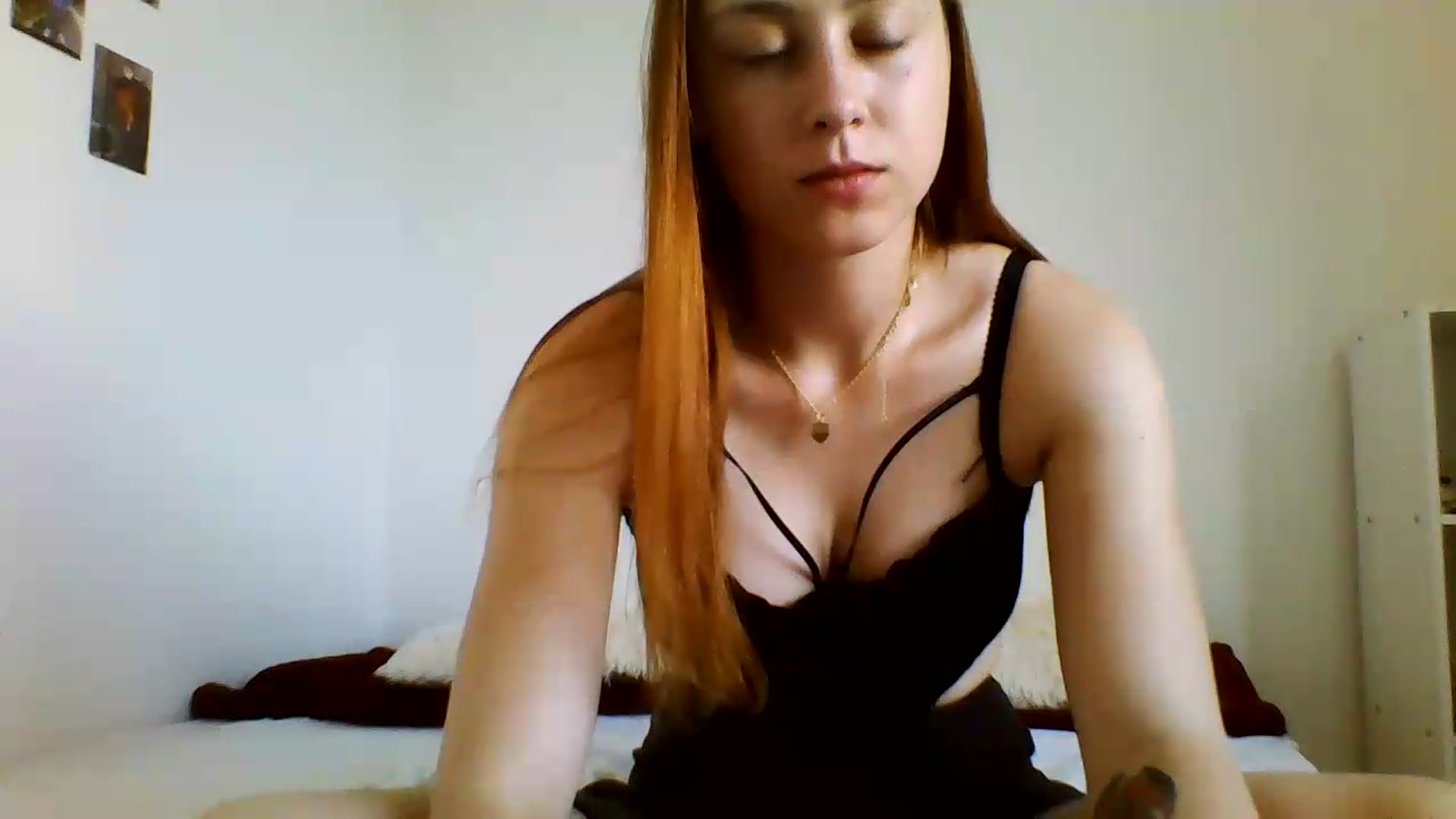 Gallery image thumbnail from RosalieNoir's myfreecams stream on, 07/10/2026, 18:02 image 9 of 20