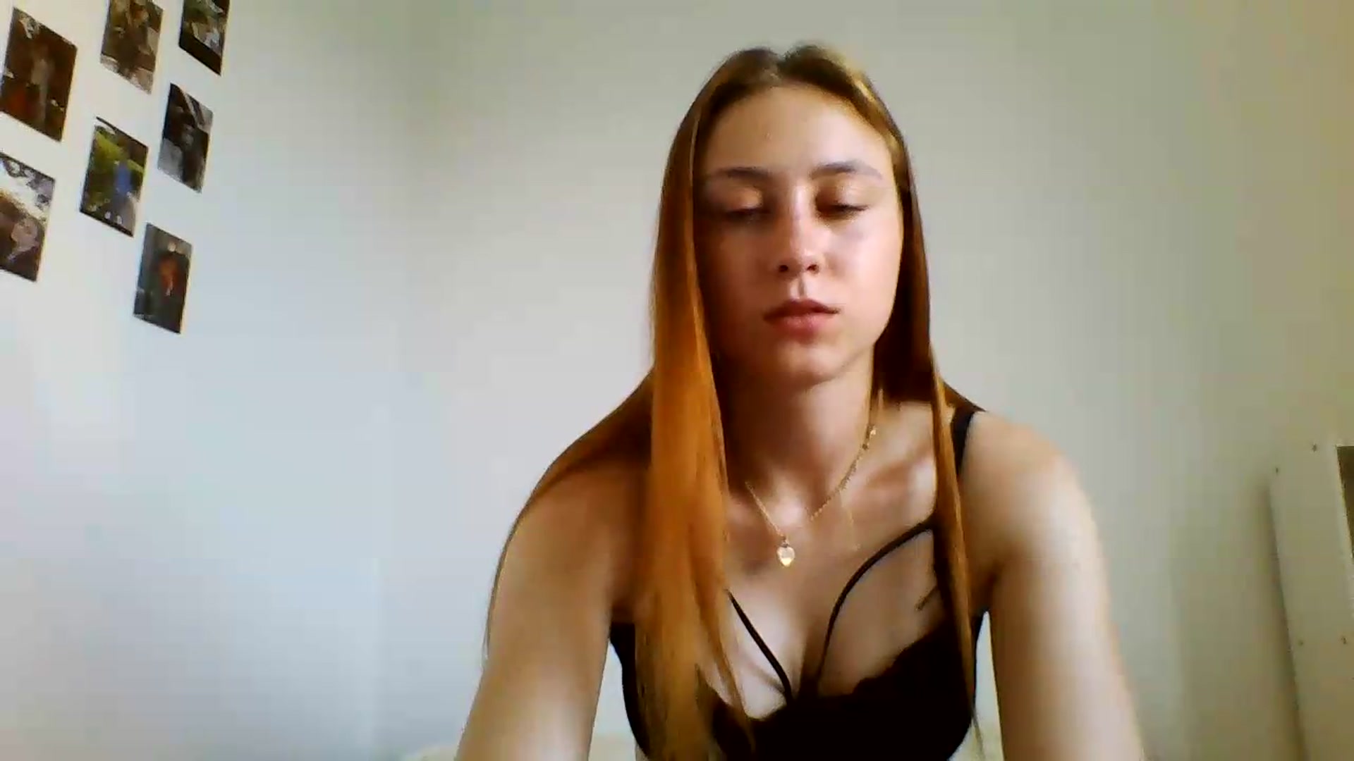 Gallery image thumbnail from RosalieNoir's myfreecams stream on, 07/10/2026, 18:02 image 14 of 20