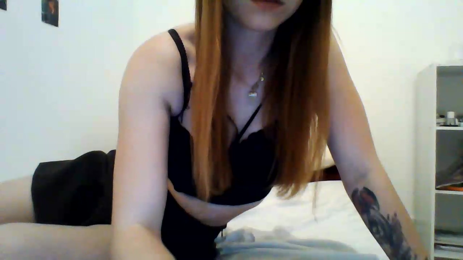 Gallery image thumbnail from RosalieNoir's myfreecams stream on, 07/10/2026, 22:03 image 17 of 20