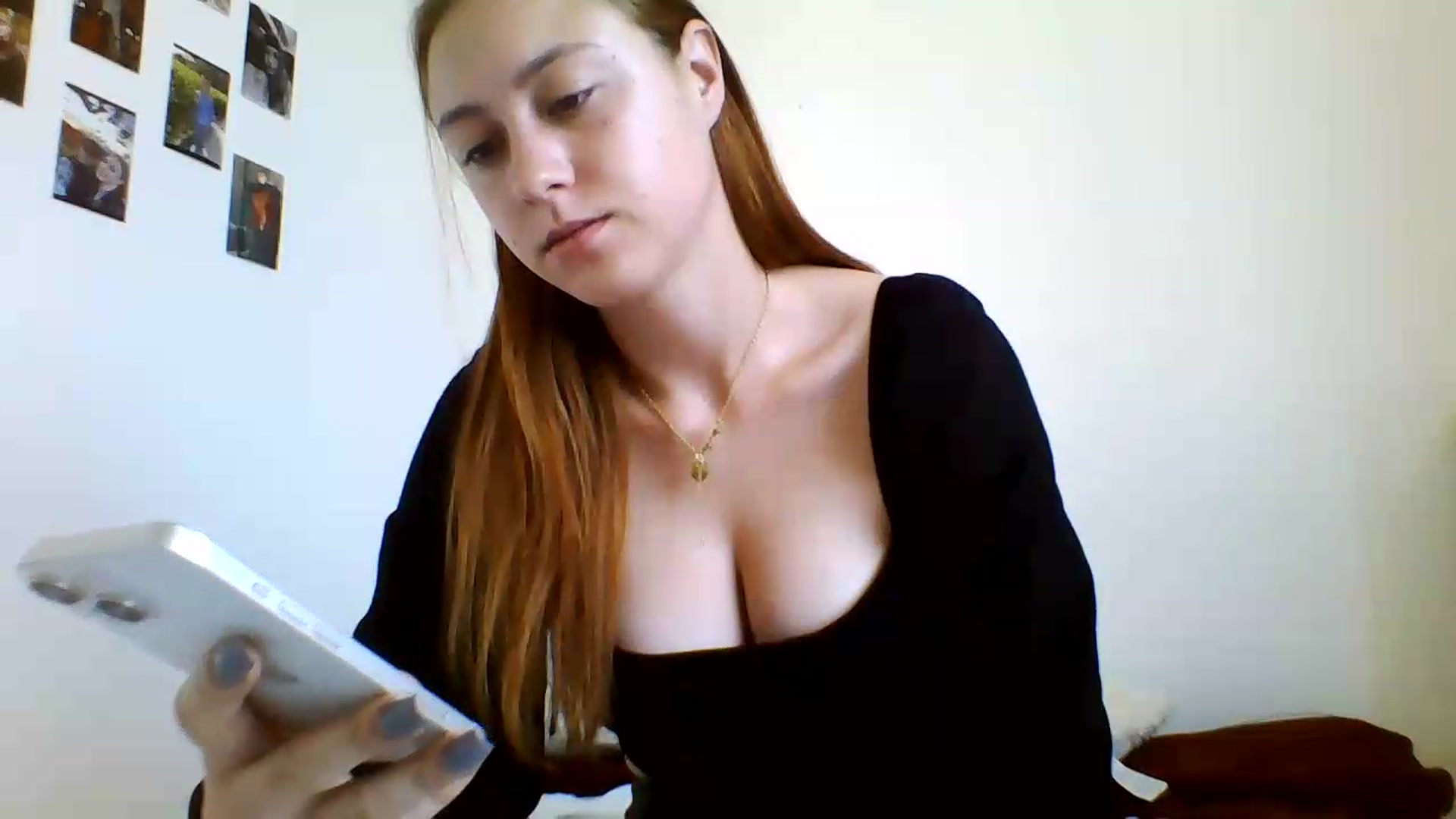 Gallery image thumbnail from RosalieNoir's myfreecams stream on, 07/11/2026, 08:19 image 7 of 20