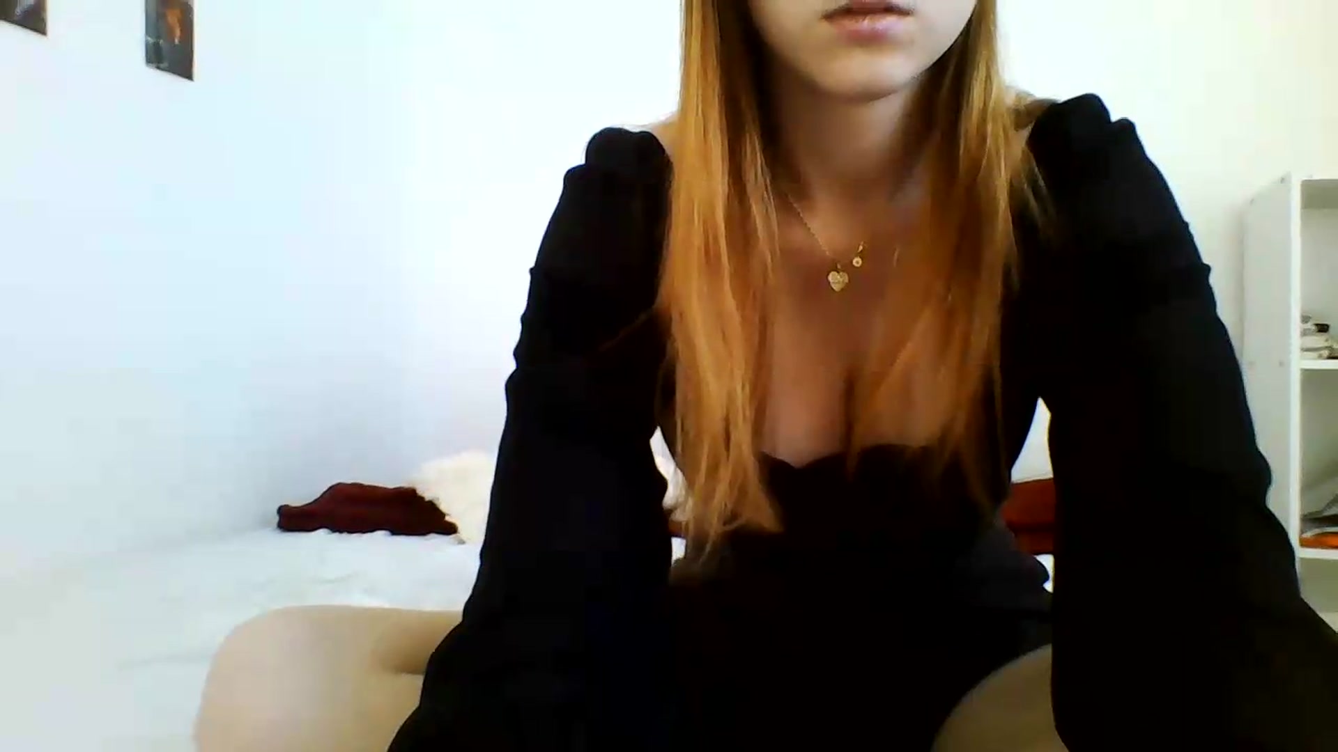 Gallery image thumbnail from RosalieNoir's myfreecams stream on, 07/11/2026, 09:05 image 11 of 20