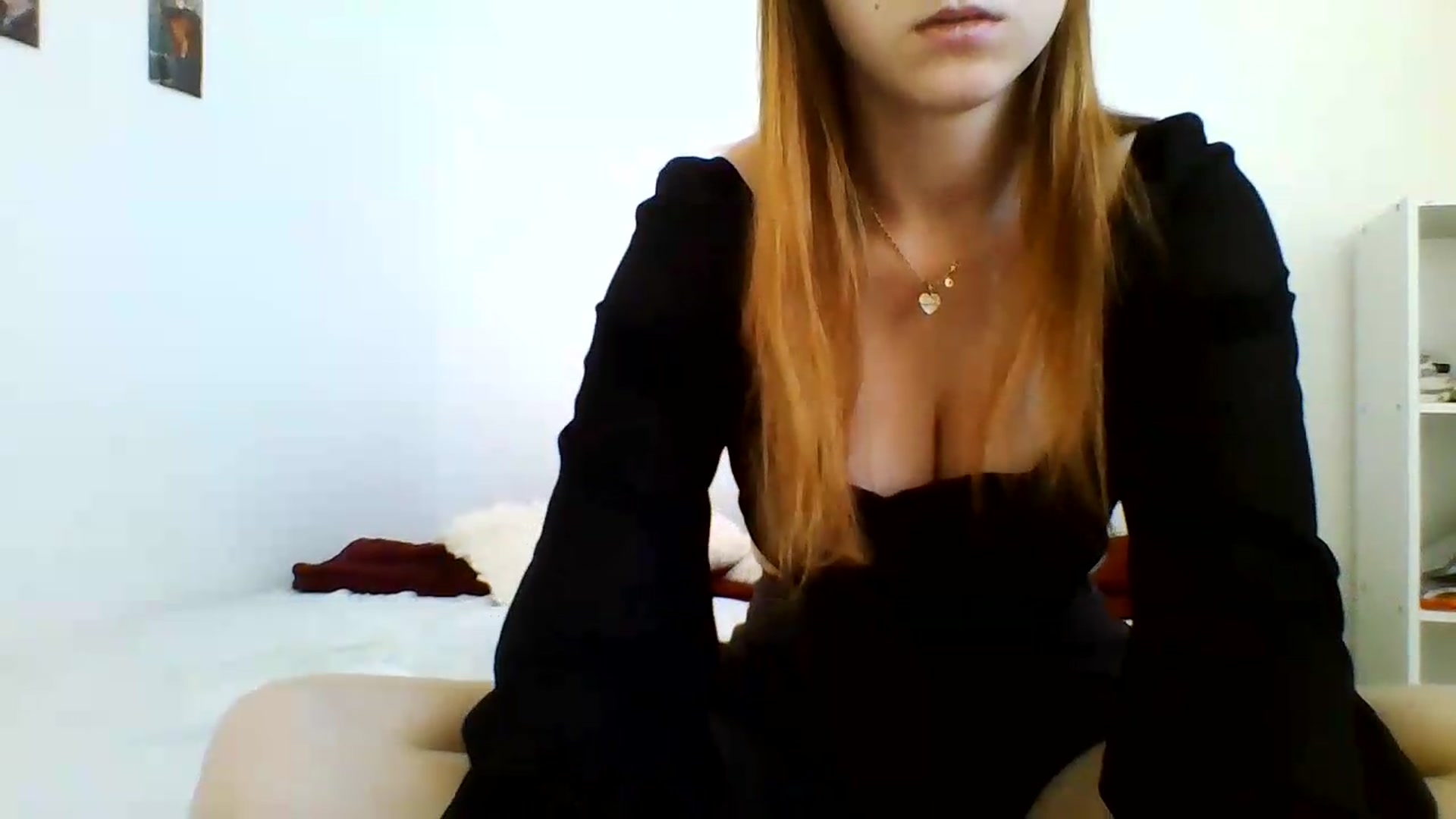 Gallery image thumbnail from RosalieNoir's myfreecams stream on, 07/11/2026, 09:05 image 17 of 20