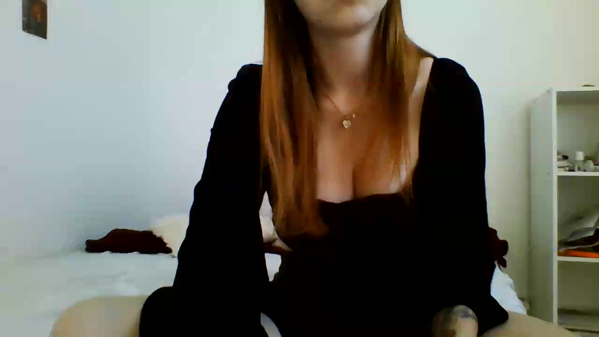 Gallery image thumbnail from RosalieNoir's myfreecams stream on, 07/11/2026, 09:05 image 19 of 20