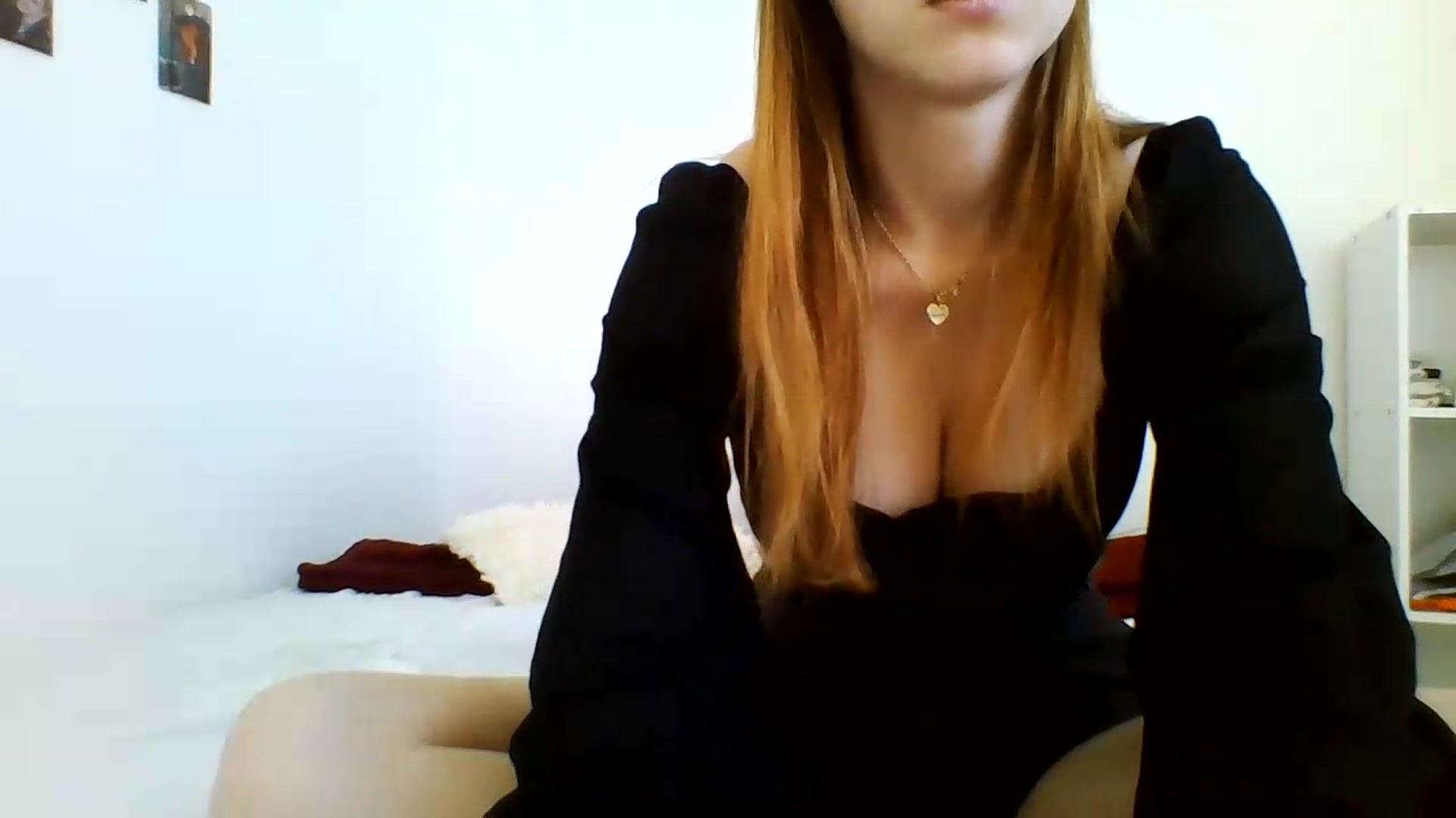 Gallery image thumbnail from RosalieNoir's myfreecams stream on, 07/11/2026, 09:05 image 13 of 20