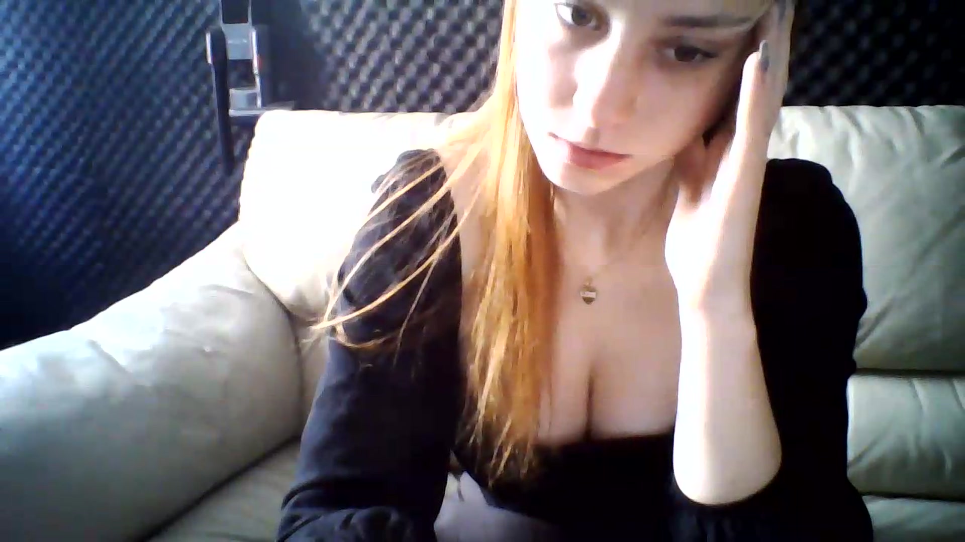 Gallery image thumbnail from RosalieNoir's myfreecams stream on, 07/12/2026, 10:22 image 6 of 20