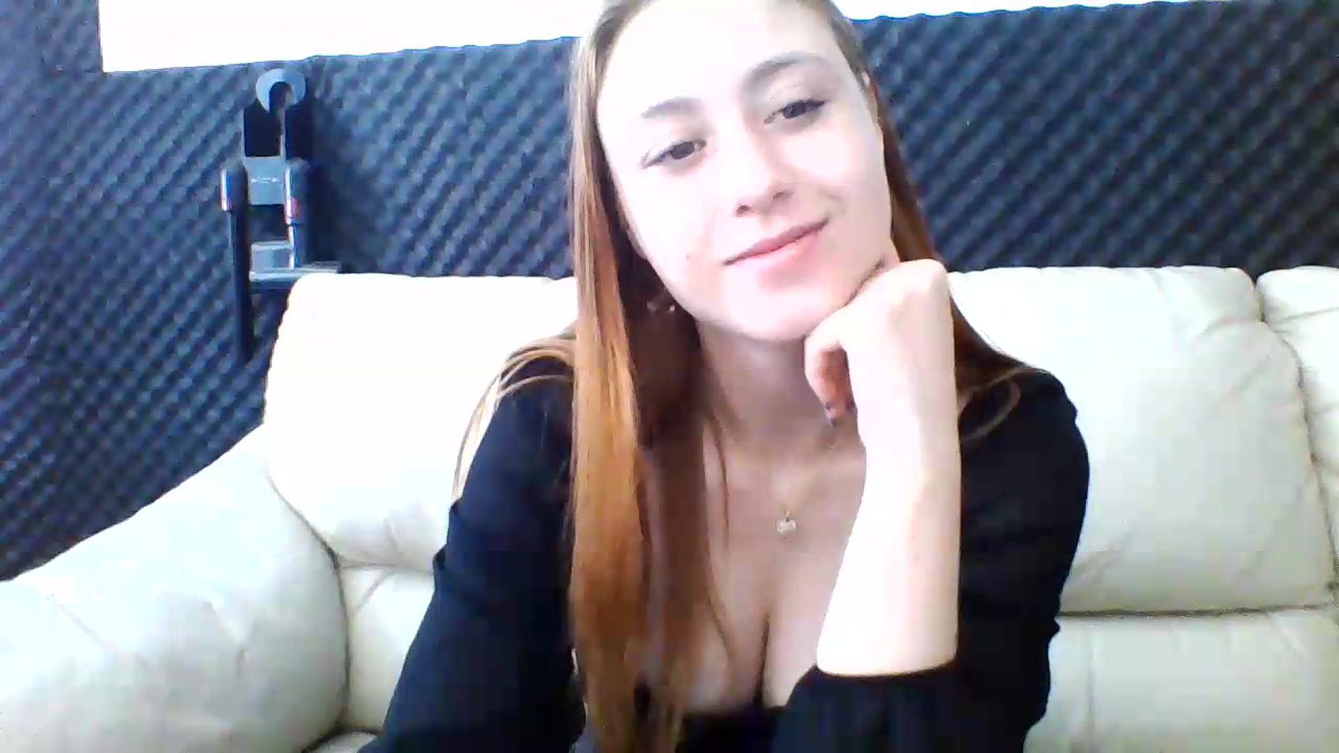 Gallery image thumbnail from RosalieNoir's myfreecams stream on, 07/12/2026, 11:45 image 18 of 20