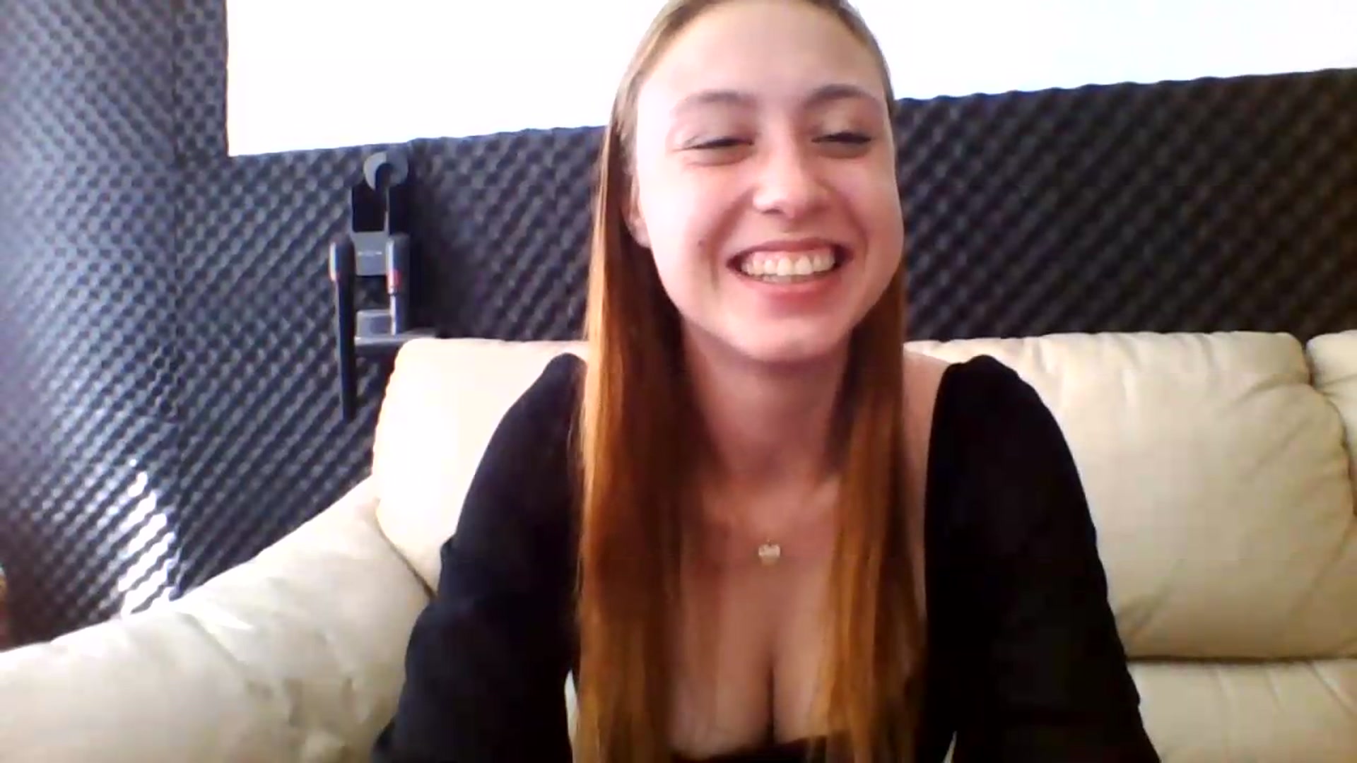 Gallery image thumbnail from RosalieNoir's myfreecams stream on, 07/12/2026, 13:39 image 7 of 20