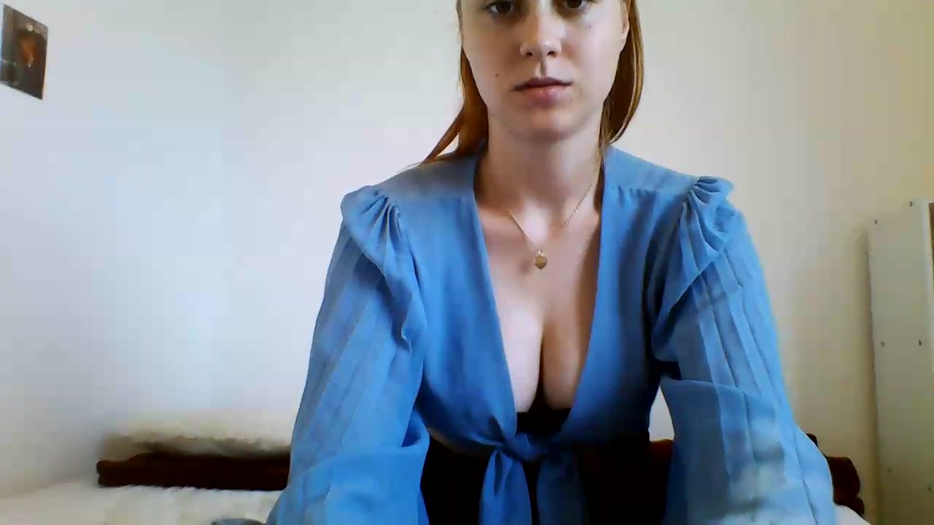 Gallery image thumbnail from RosalieNoir's myfreecams stream on, 07/15/2026, 18:19 image 5 of 20