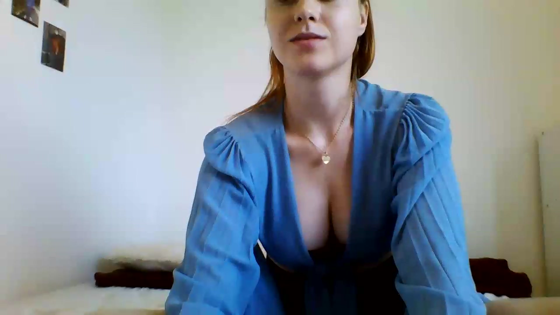 Gallery image thumbnail from RosalieNoir's myfreecams stream on, 07/15/2026, 18:19 image 9 of 20