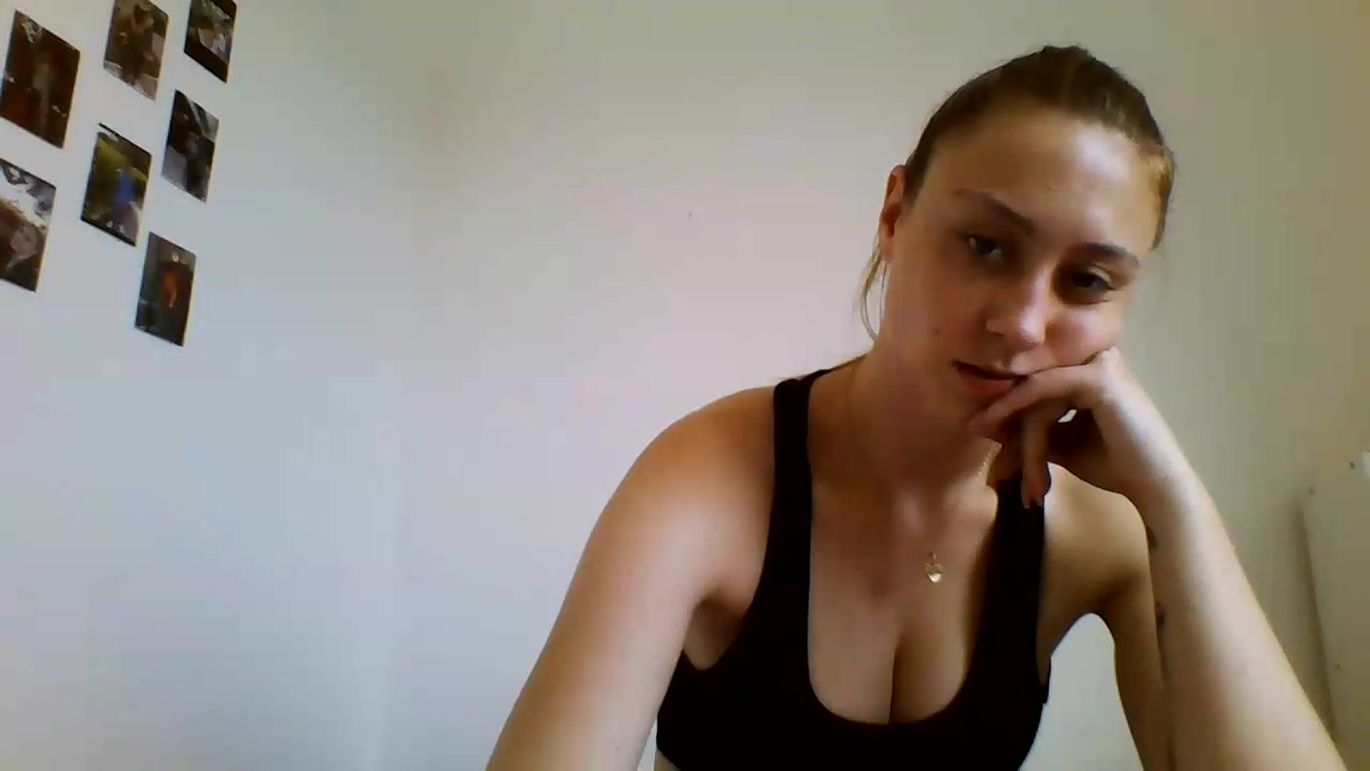 Gallery image thumbnail from RosalieNoir's myfreecams stream on, 07/16/2026, 15:52 image 9 of 20