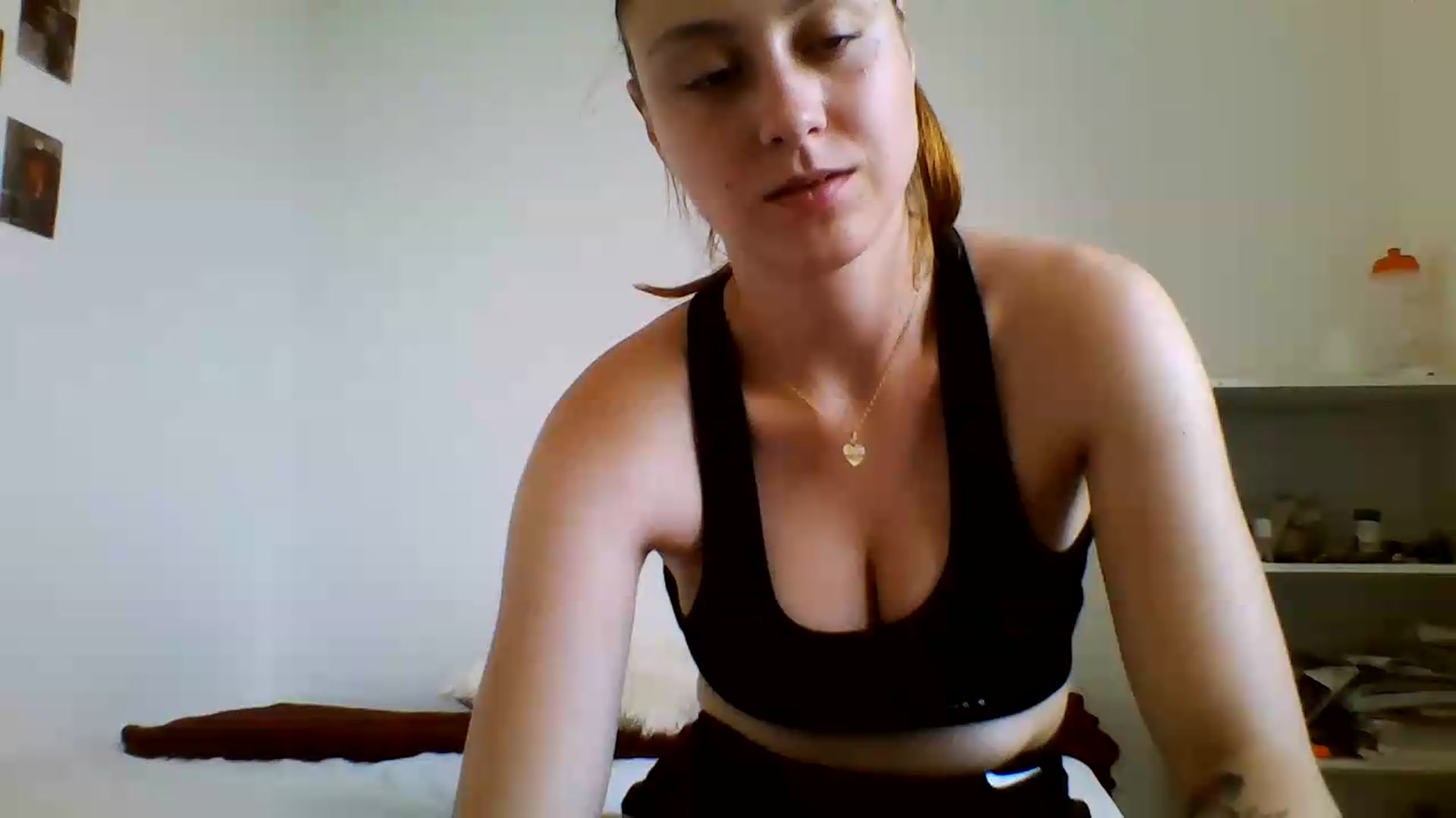 Gallery image thumbnail from RosalieNoir's myfreecams stream on, 07/16/2026, 17:02 image 10 of 20