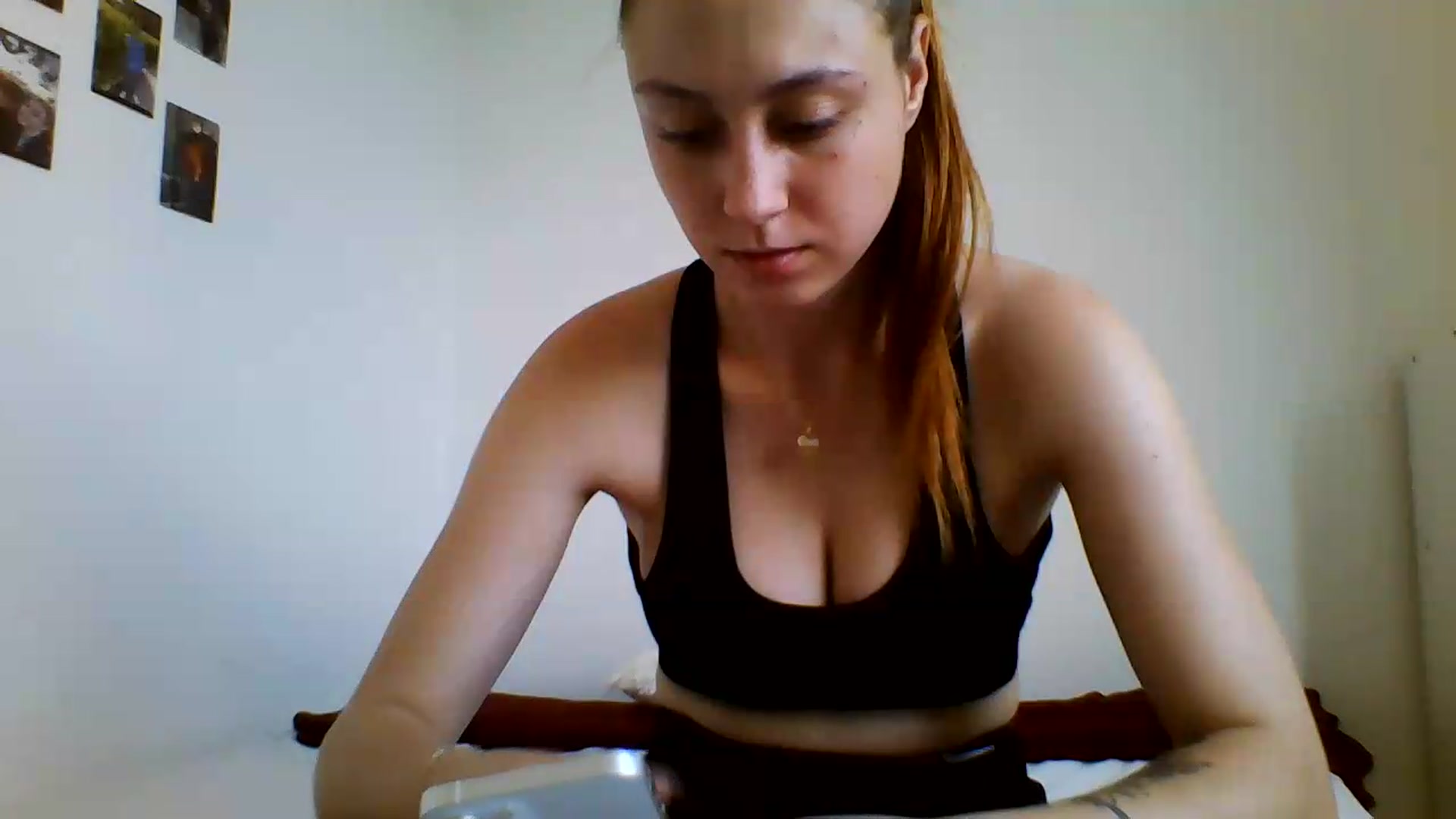 Gallery image thumbnail from RosalieNoir's myfreecams stream on, 07/16/2026, 17:02 image 13 of 20