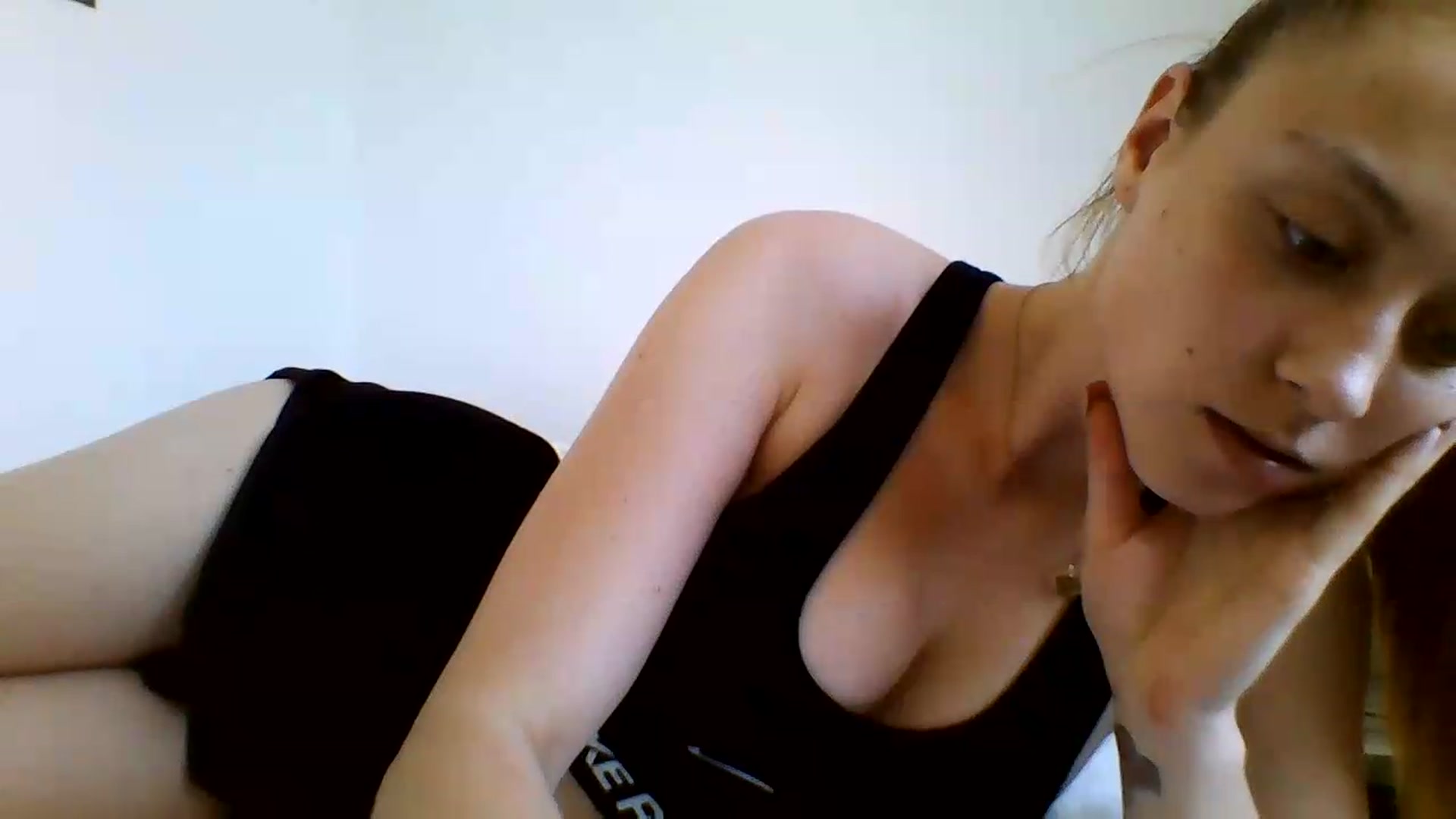 Gallery image thumbnail from RosalieNoir's myfreecams stream on, 07/16/2026, 17:02 image 18 of 20
