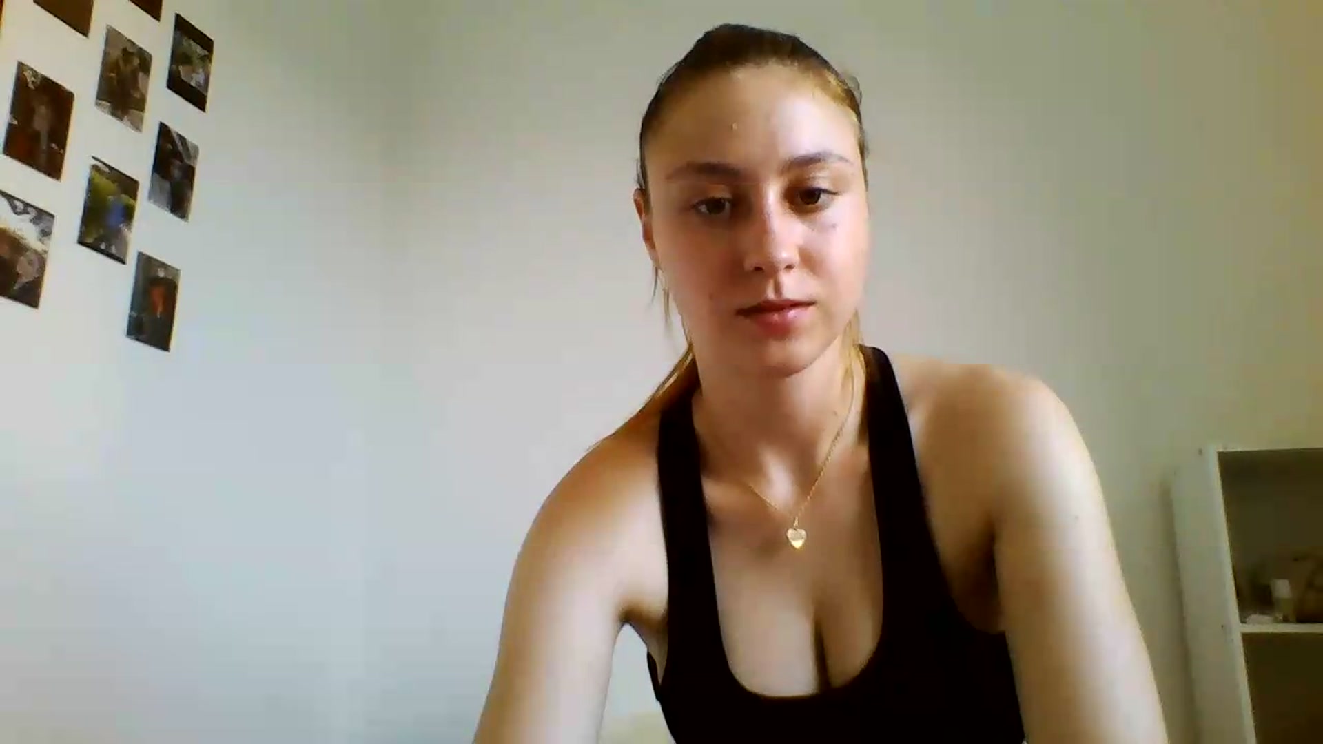Gallery image thumbnail from RosalieNoir's myfreecams stream on, 07/16/2026, 18:32 image 9 of 20
