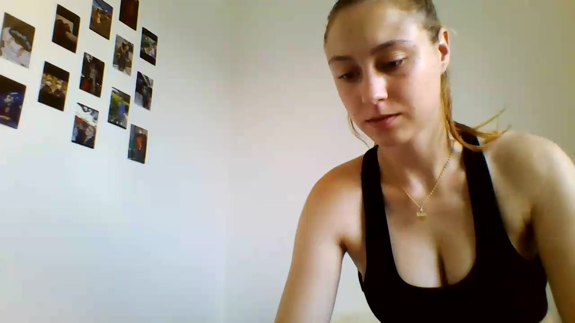 Gallery image thumbnail from RosalieNoir's myfreecams stream on, 07/16/2026, 18:32 image 5 of 20
