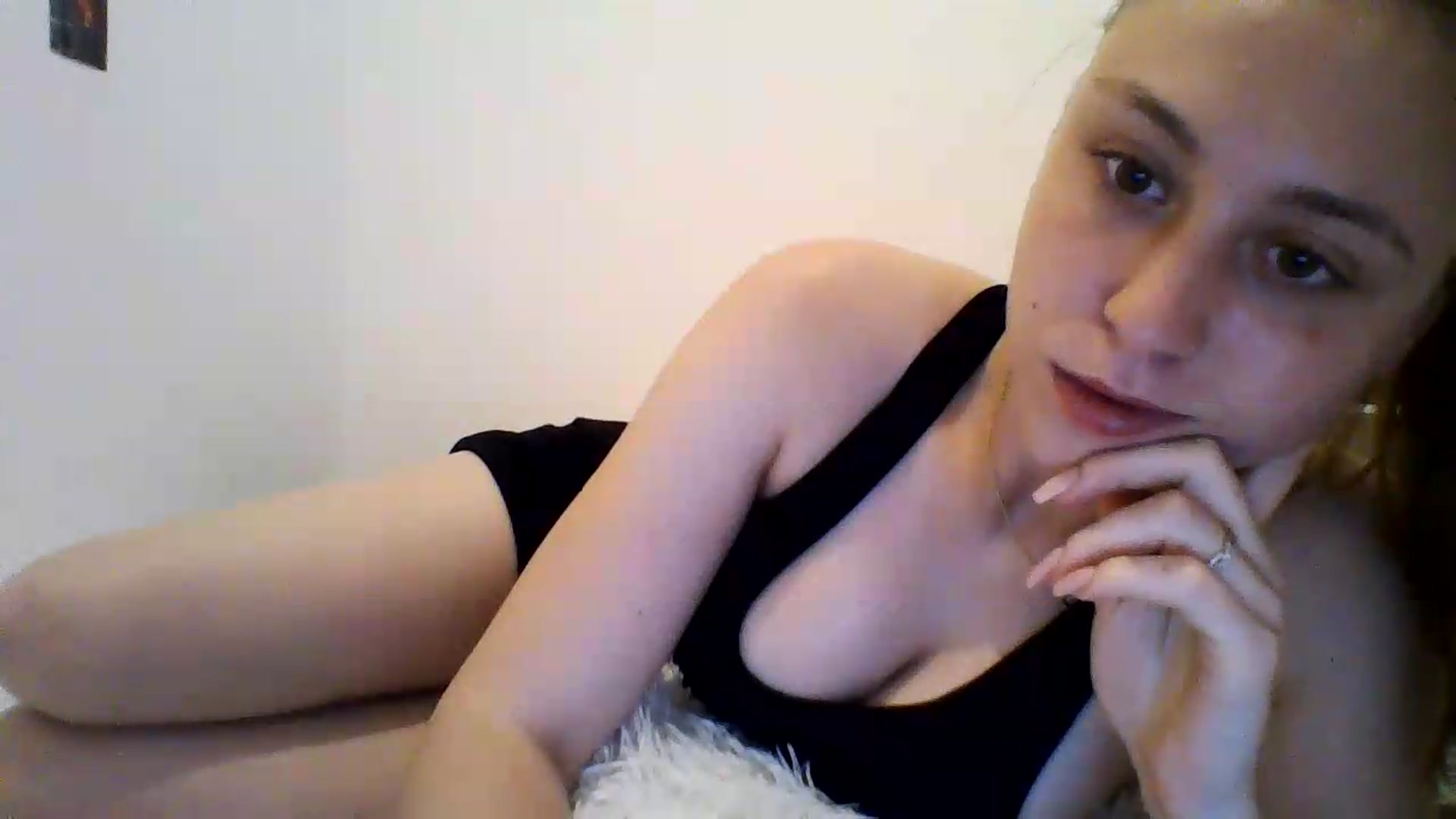 Gallery image thumbnail from RosalieNoir's myfreecams stream on, 07/16/2026, 20:17 image 14 of 20