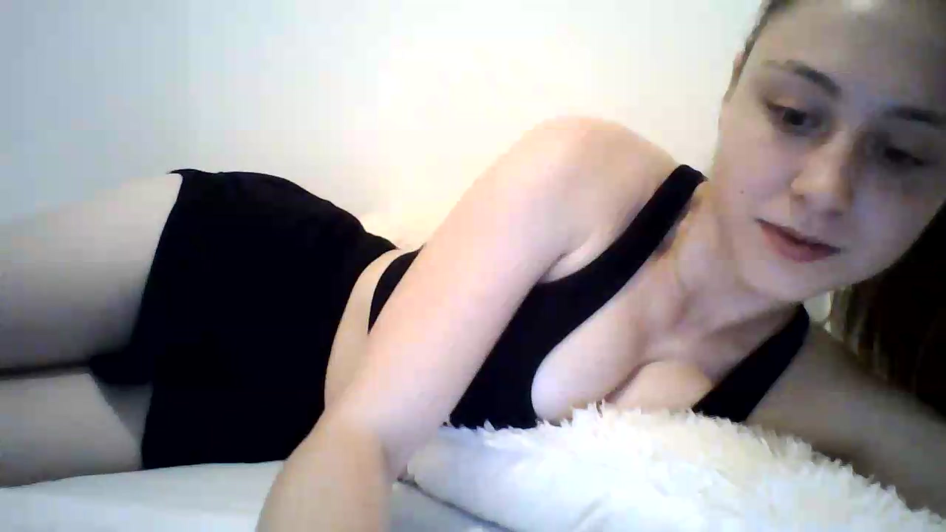 Gallery image thumbnail from RosalieNoir's myfreecams stream on, 07/16/2026, 21:05 image 13 of 20