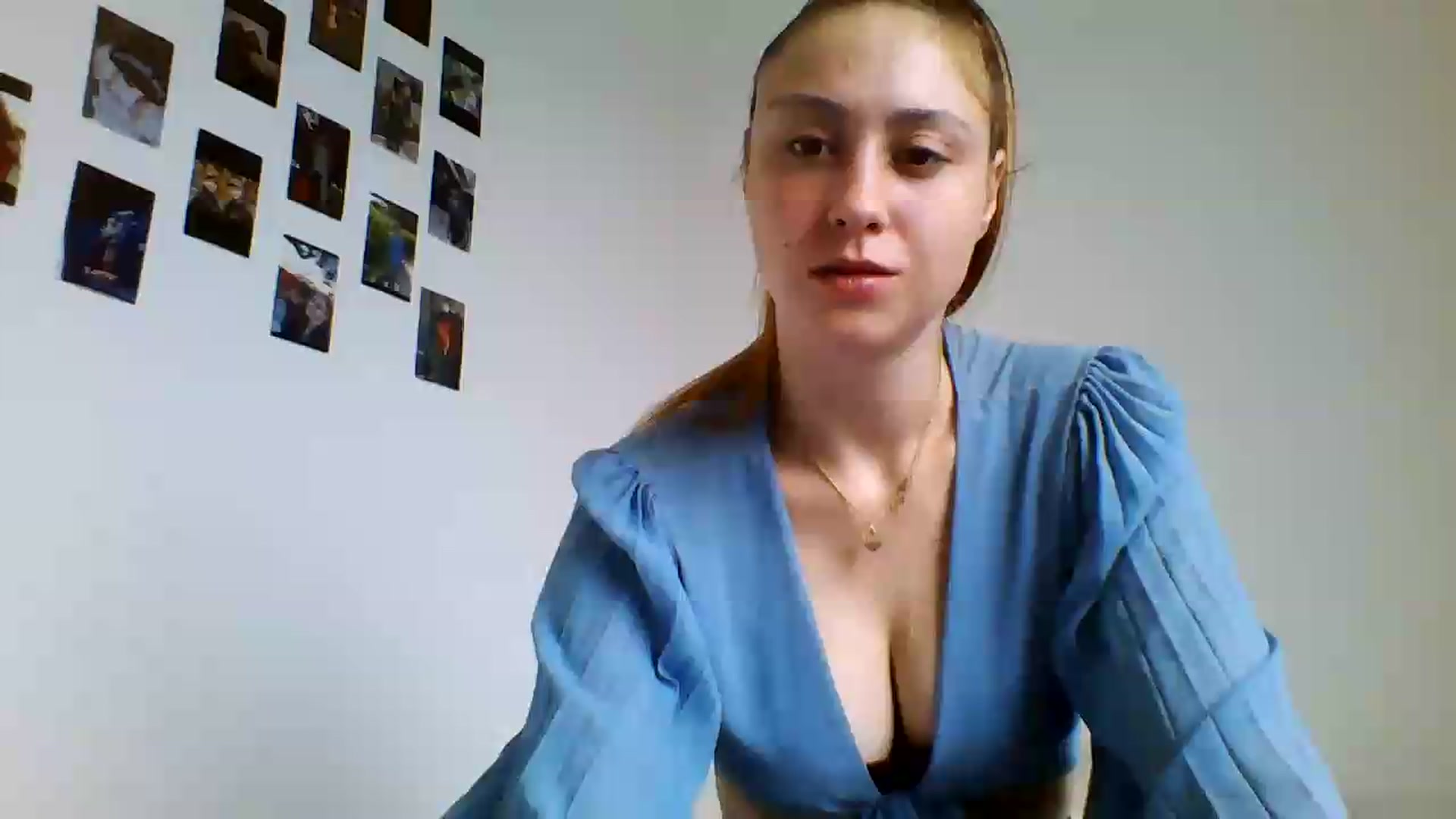 Gallery image thumbnail from RosalieNoir's myfreecams stream on, 07/18/2026, 12:57 image 1 of 20