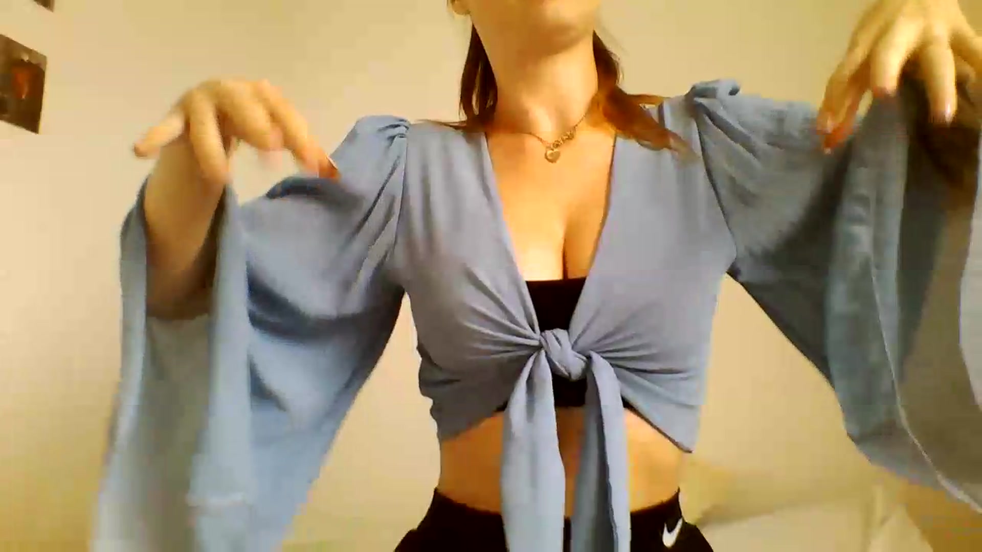 Gallery image thumbnail from RosalieNoir's myfreecams stream on, 07/18/2026, 14:07 image 10 of 20