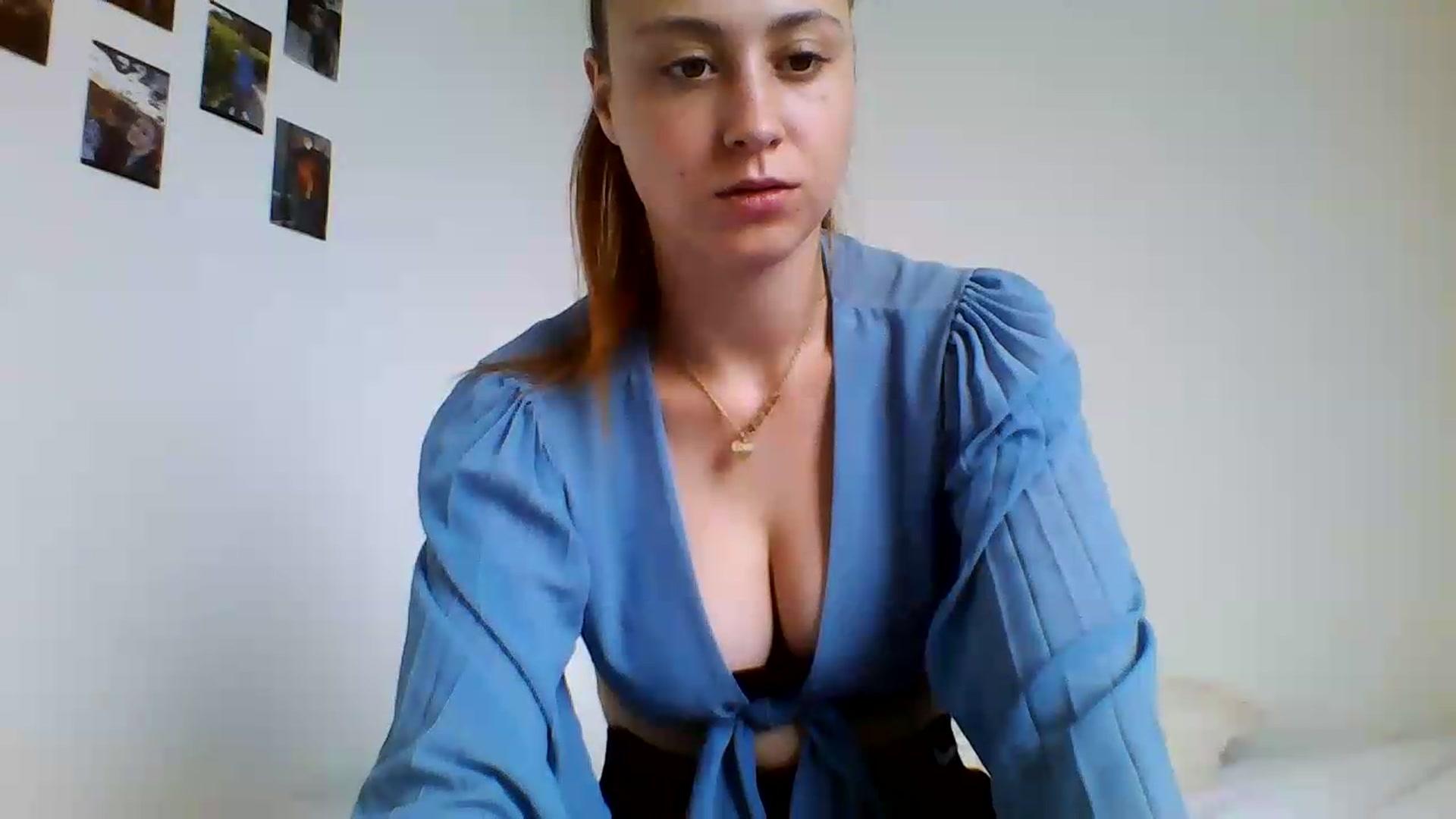 Gallery image thumbnail from RosalieNoir's myfreecams stream on, 07/18/2026, 15:35 image 10 of 20