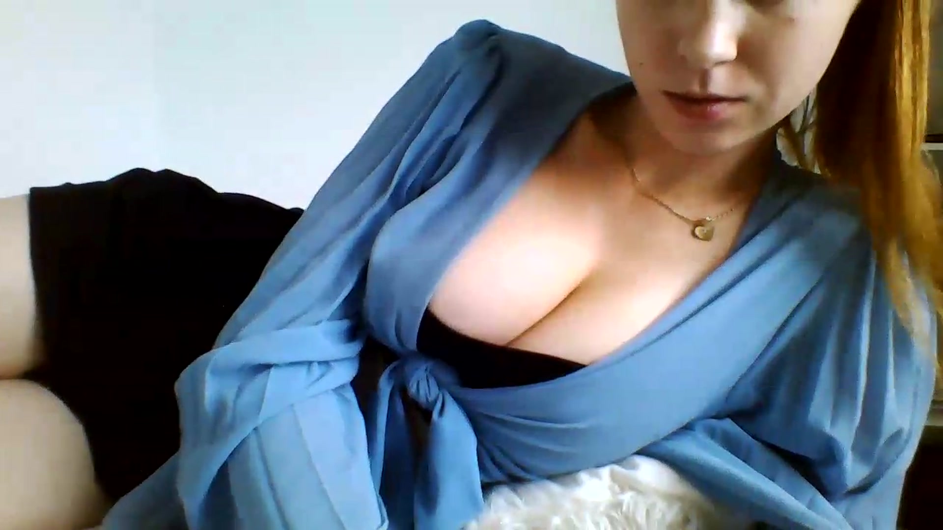 Gallery image thumbnail from RosalieNoir's myfreecams stream on, 07/18/2026, 16:36 image 10 of 20