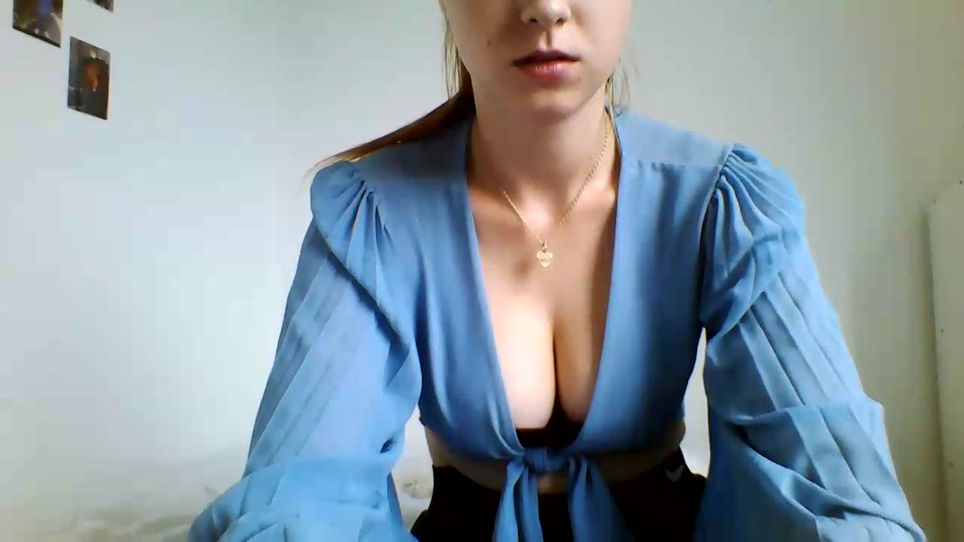 Gallery image thumbnail from RosalieNoir's myfreecams stream on, 07/18/2026, 16:36 image 6 of 20