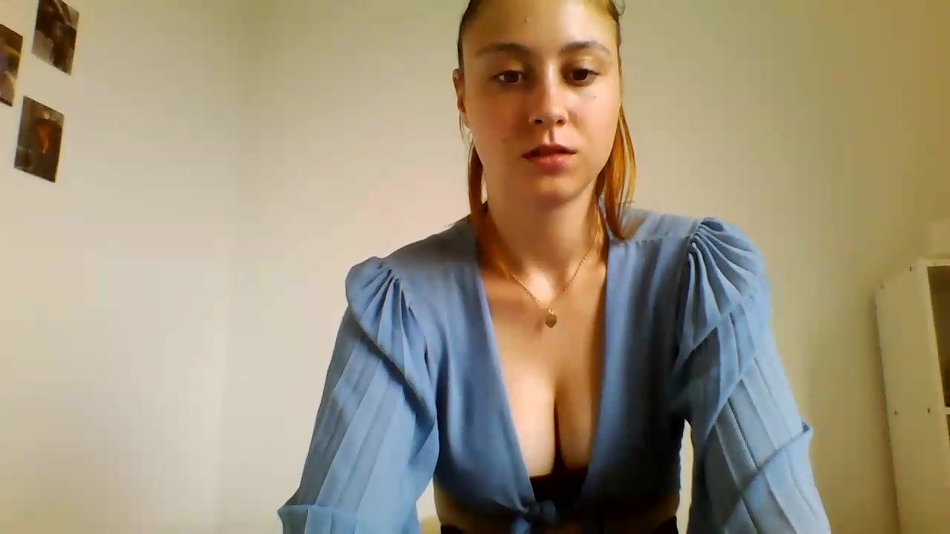 Gallery image thumbnail from RosalieNoir's myfreecams stream on, 07/18/2026, 17:33 image 6 of 20