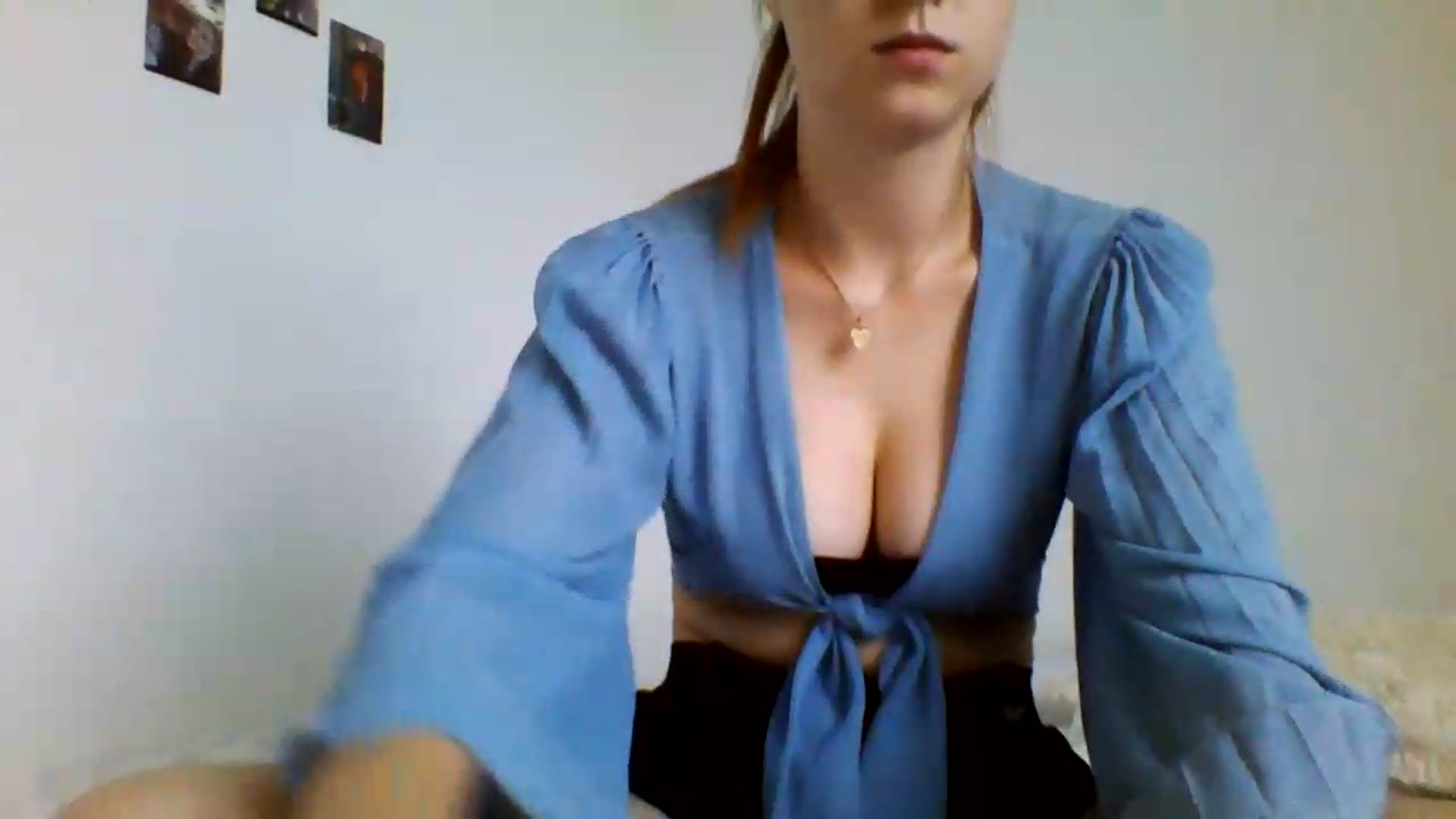 Gallery image thumbnail from RosalieNoir's myfreecams stream on, 07/18/2026, 18:08 image 4 of 20
