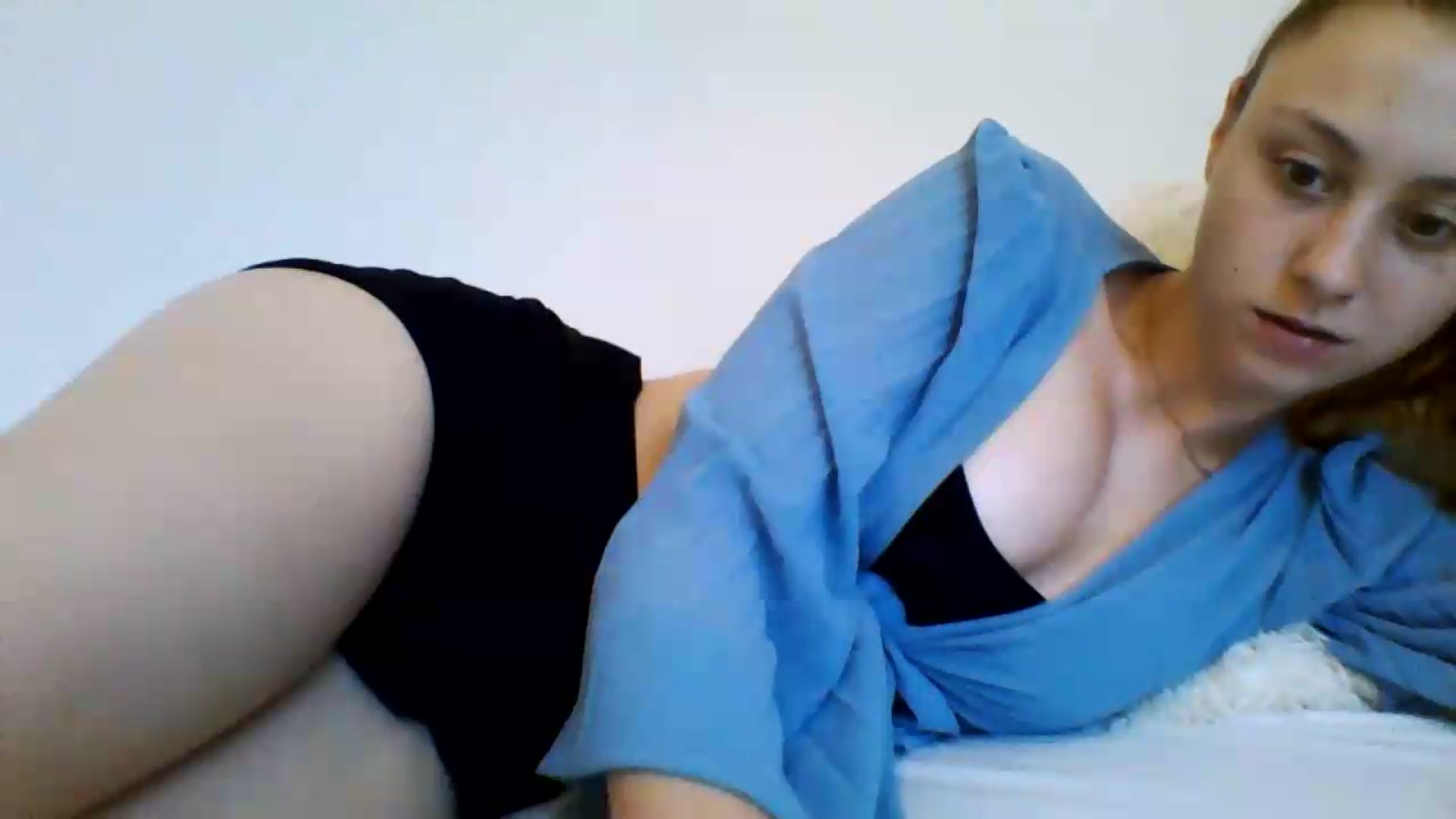 Gallery image thumbnail from RosalieNoir's myfreecams stream on, 07/18/2026, 19:01 image 17 of 20