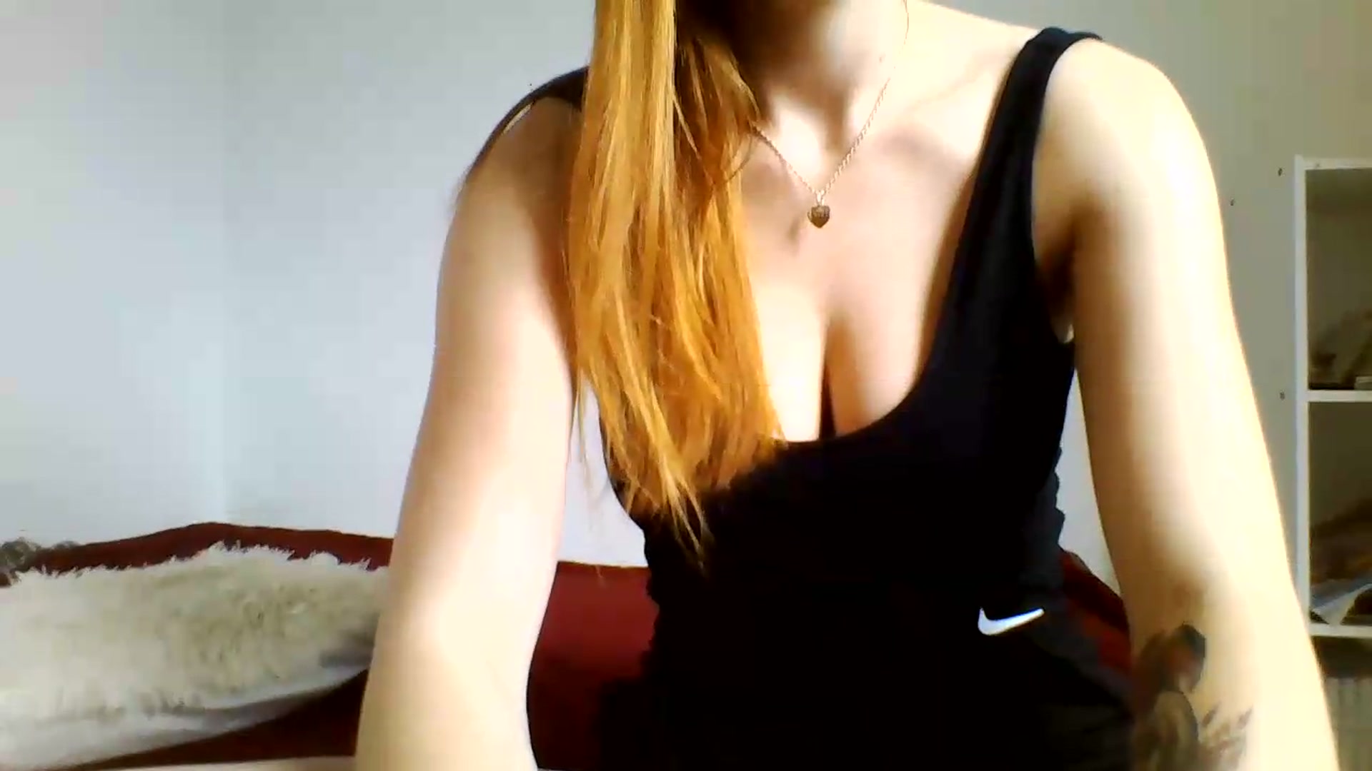 Gallery image thumbnail from RosalieNoir's myfreecams stream on, 07/19/2026, 14:38 image 5 of 20