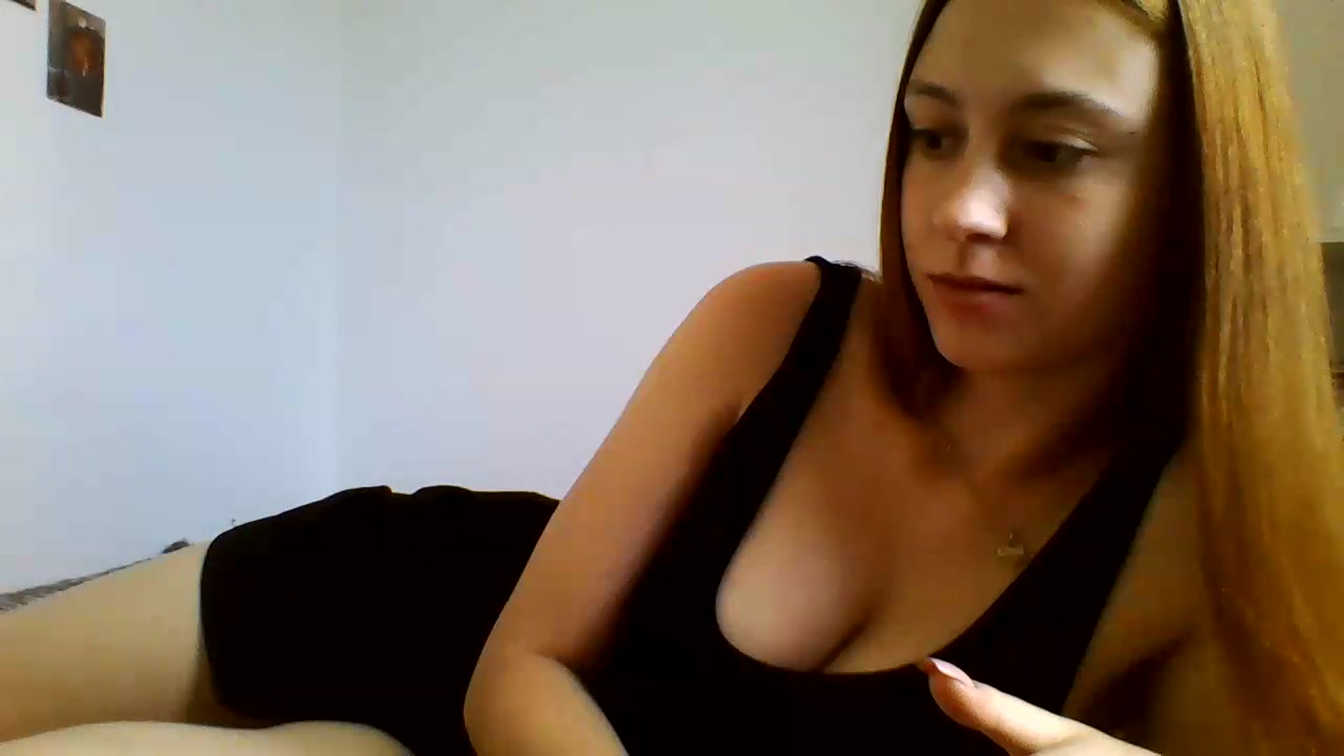 Gallery image thumbnail from RosalieNoir's myfreecams stream on, 07/19/2026, 17:39 image 20 of 20