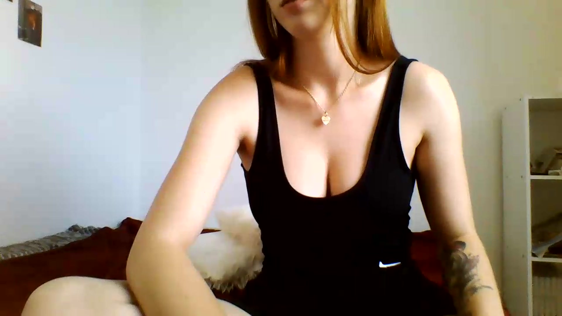 Gallery image thumbnail from RosalieNoir's myfreecams stream on, 07/19/2026, 17:39 image 17 of 20