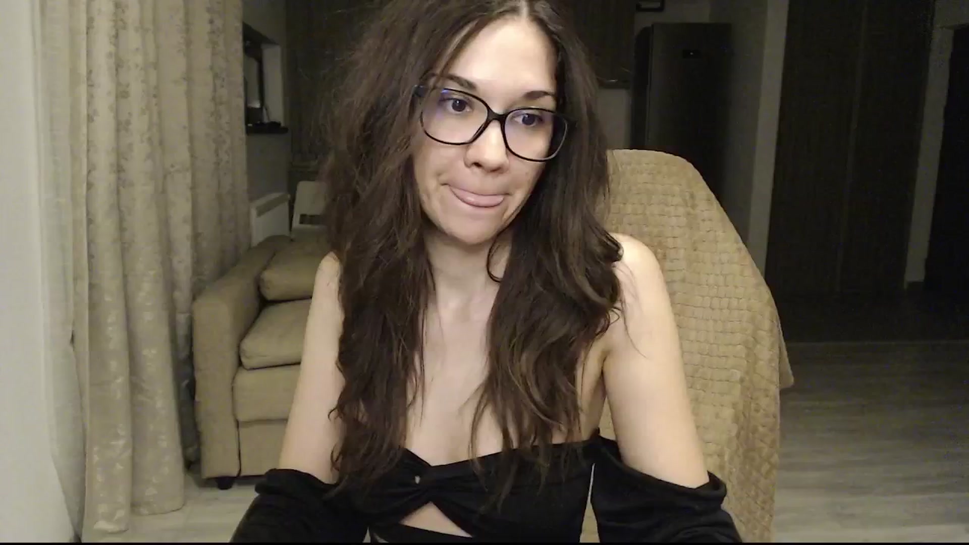 Gallery image thumbnail from RosalieRay's myfreecams stream on, 09/01/2024, 04:02 image 6 of 20